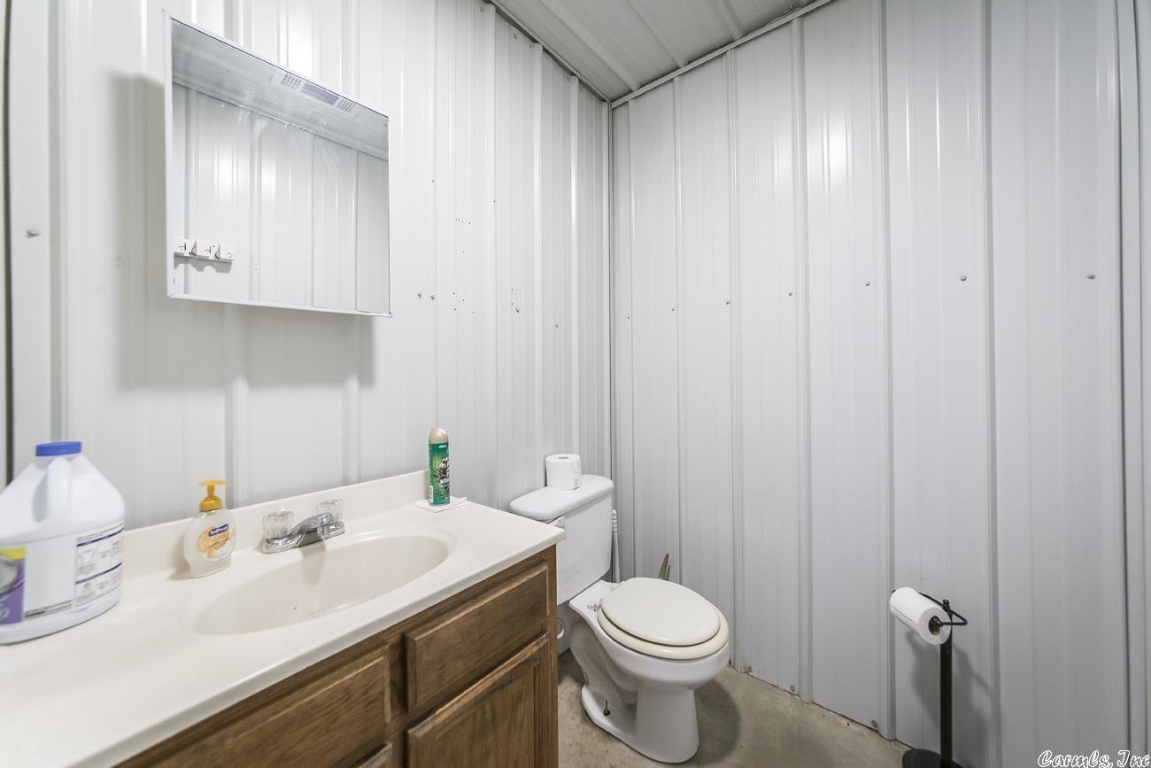 Metes & Bounds - Commercial Sale