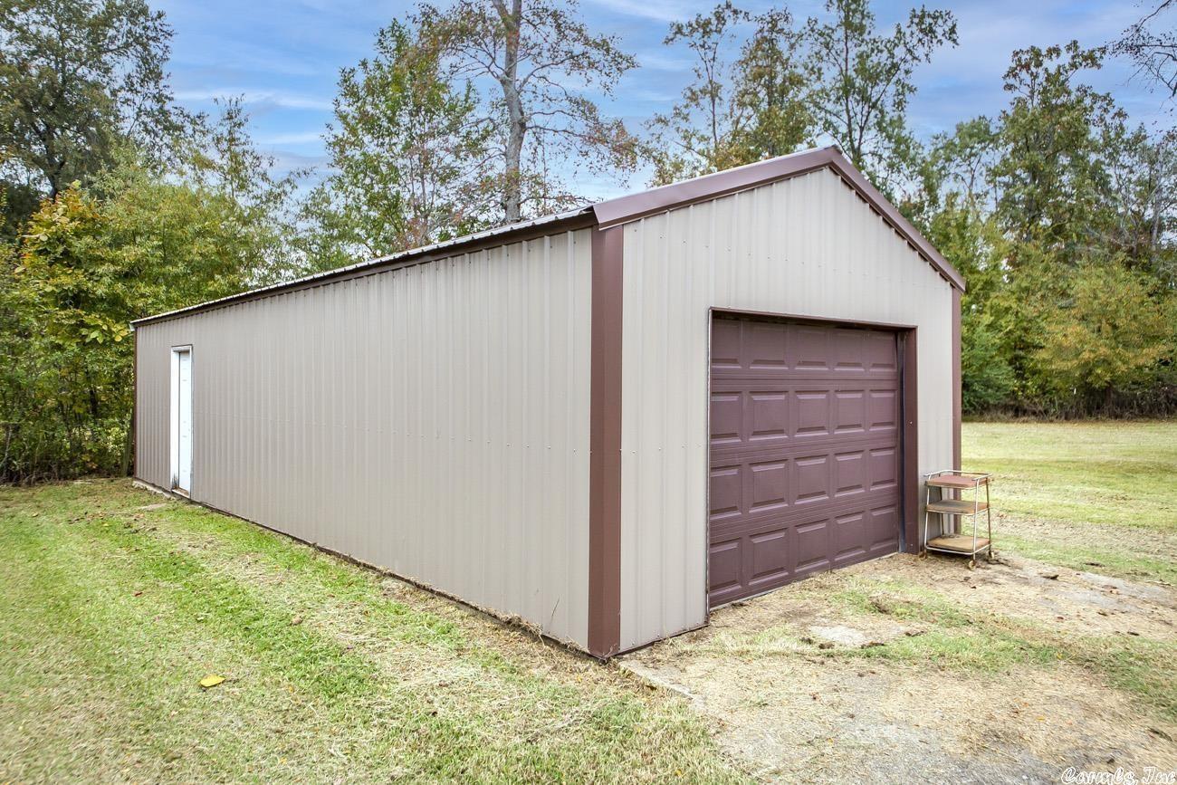 Metes & Bounds - Commercial Sale