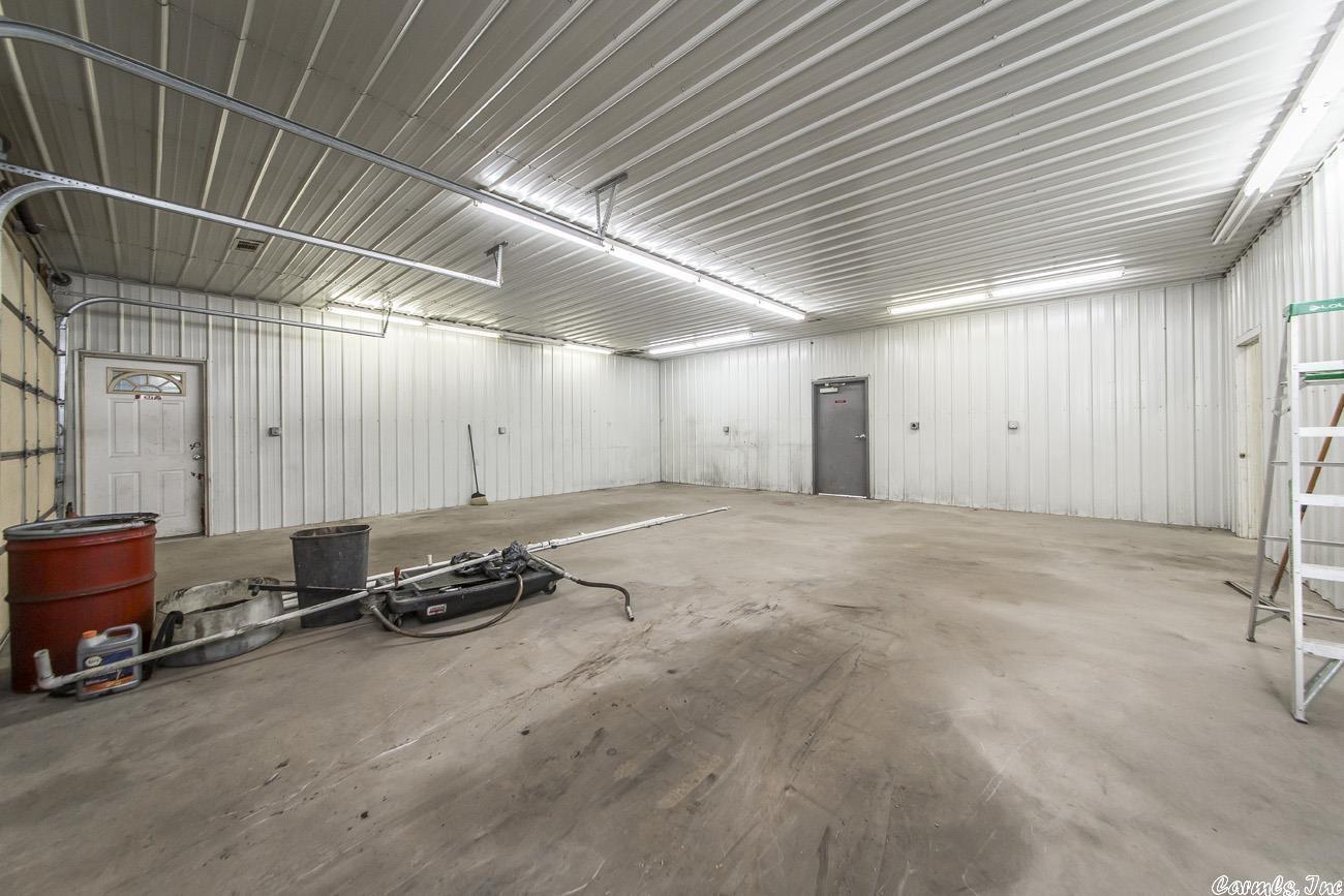 Metes & Bounds - Commercial Sale