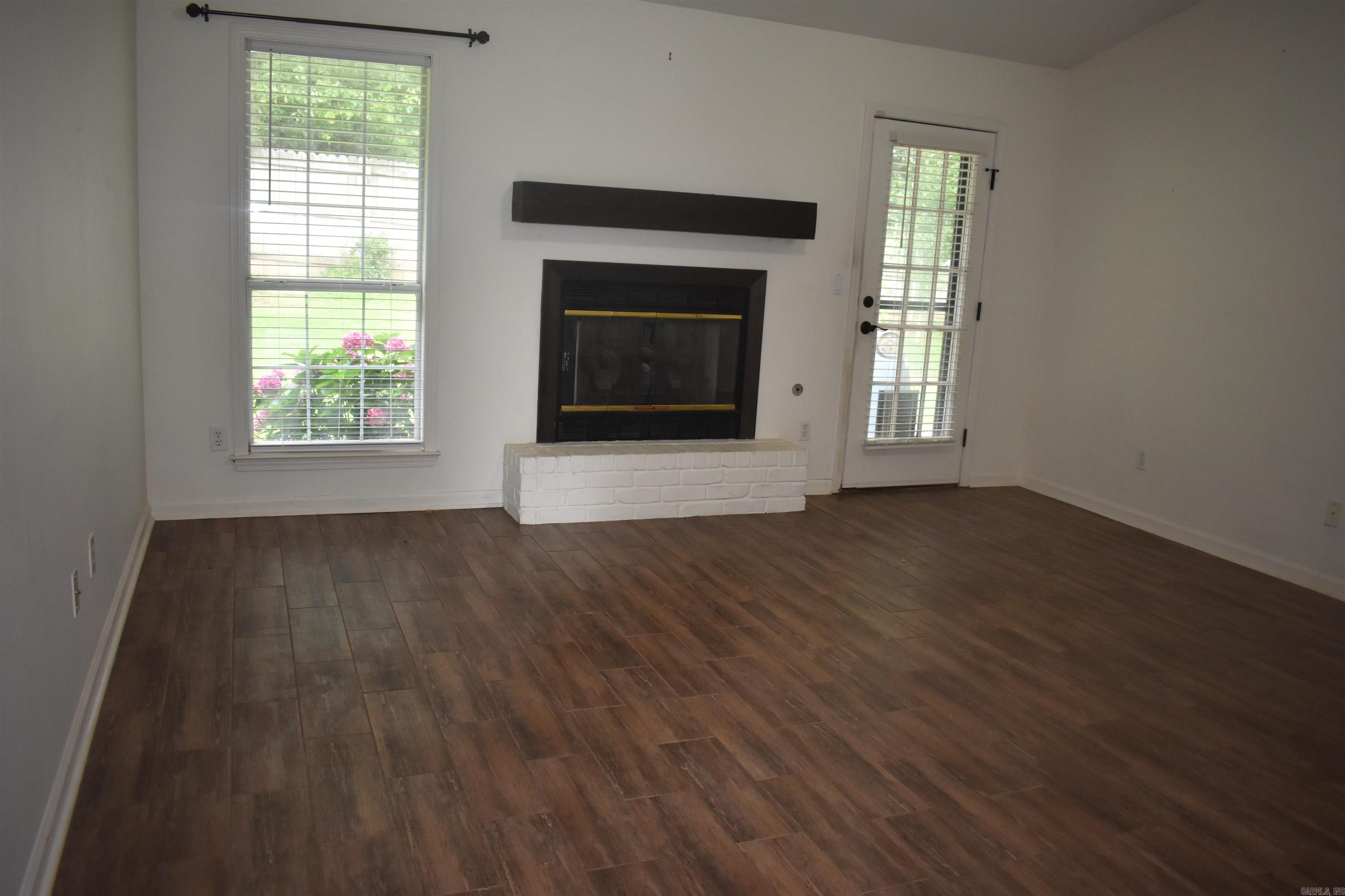 WOODLAND HEIGHTS - Residential