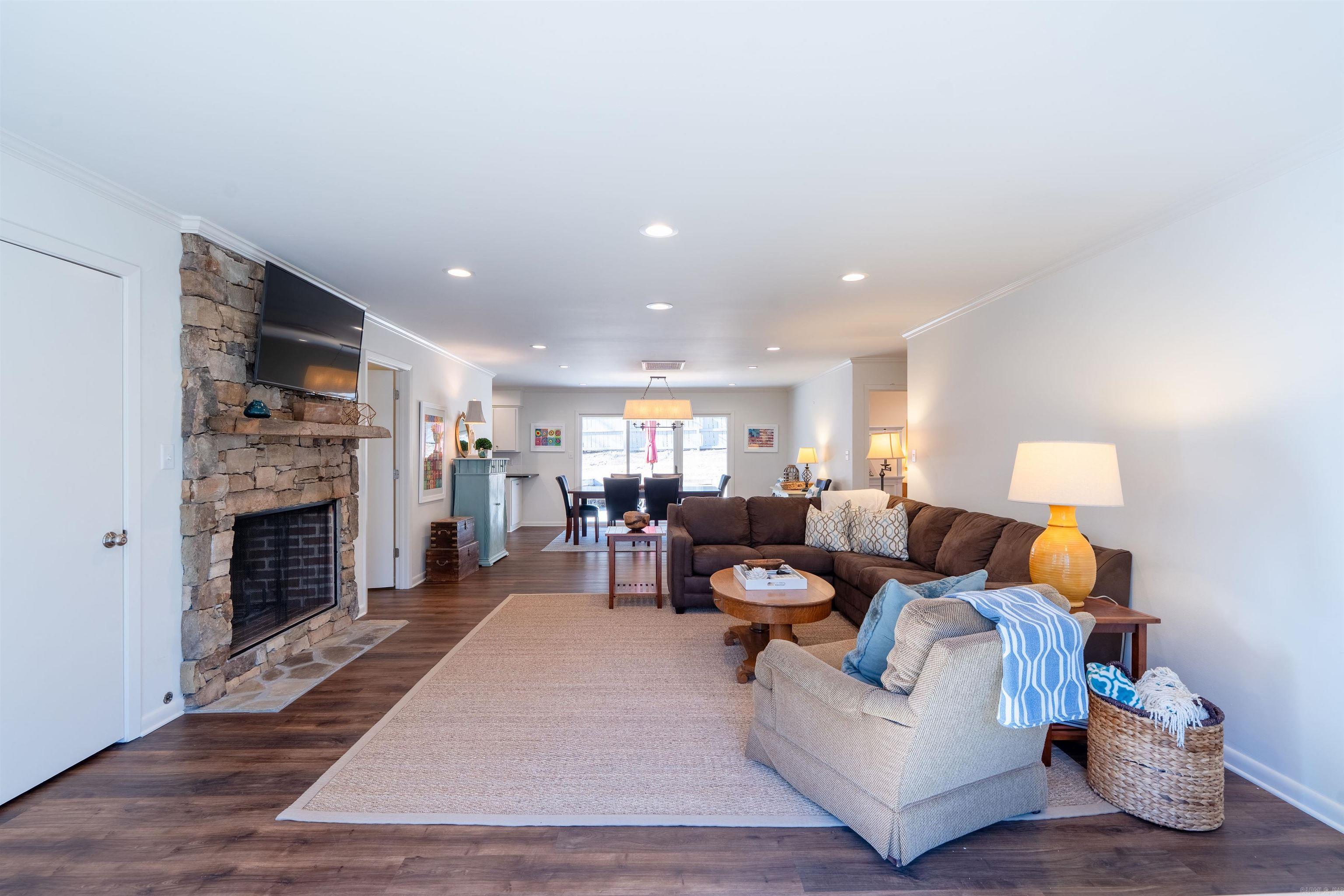 EI: BIRCHBROOK - Residential