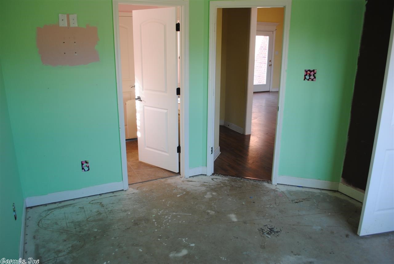 HURRICANE MEADOWS - Residential