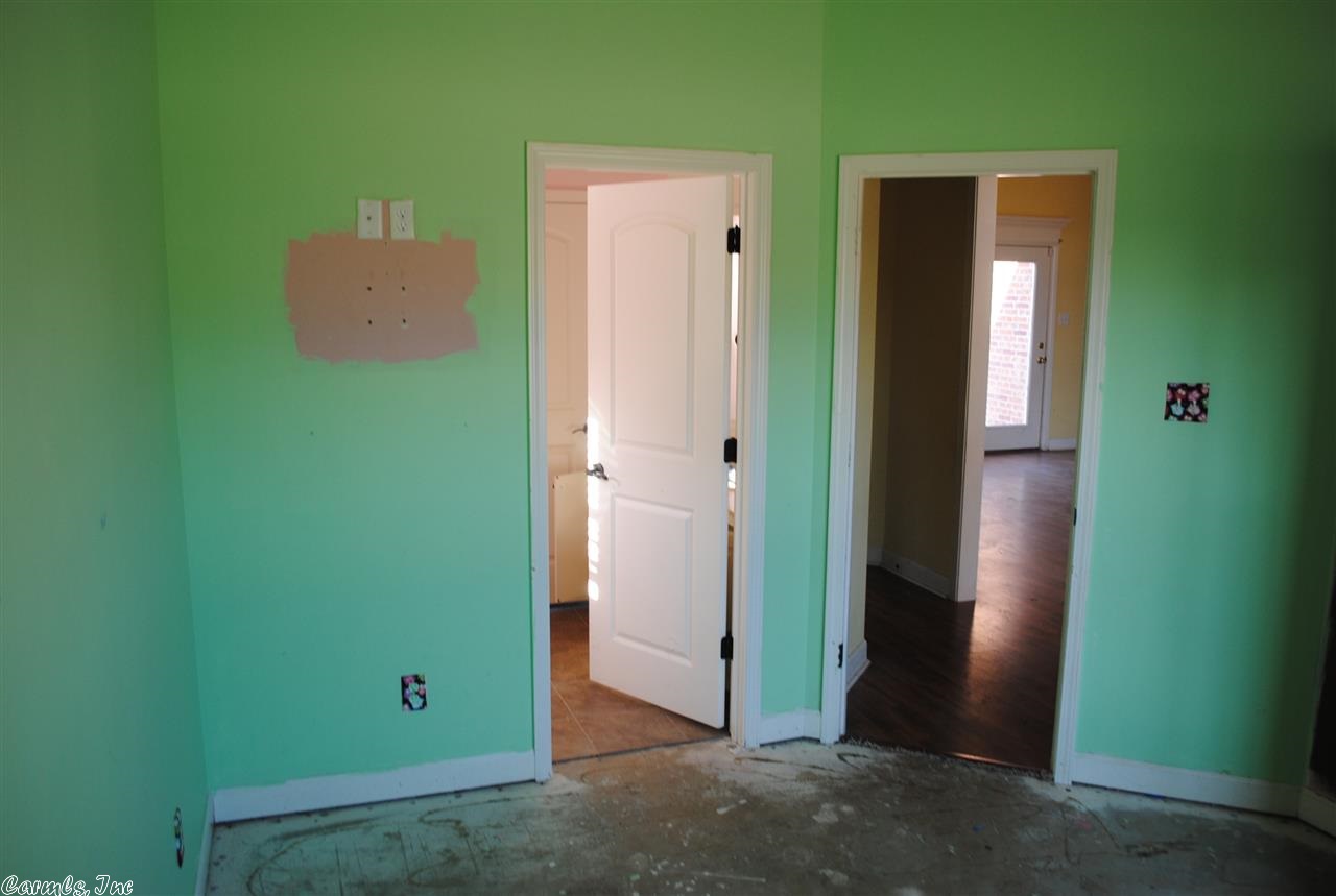 HURRICANE MEADOWS - Residential