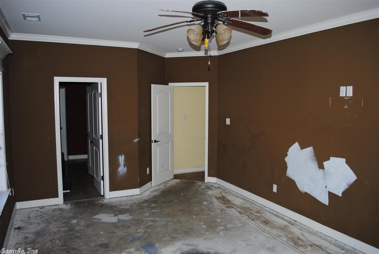 HURRICANE MEADOWS - Residential