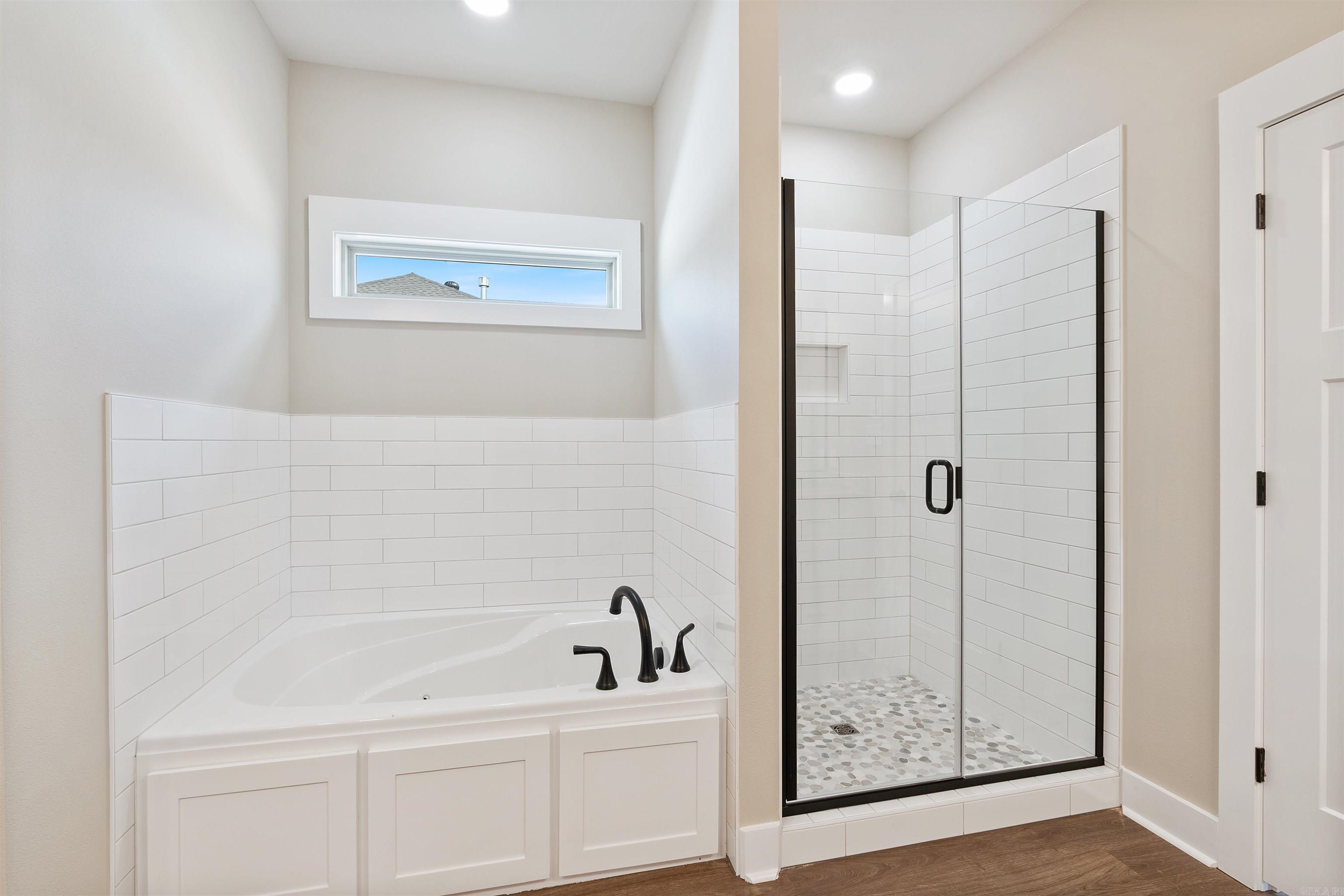 IVY PLACE - Residential