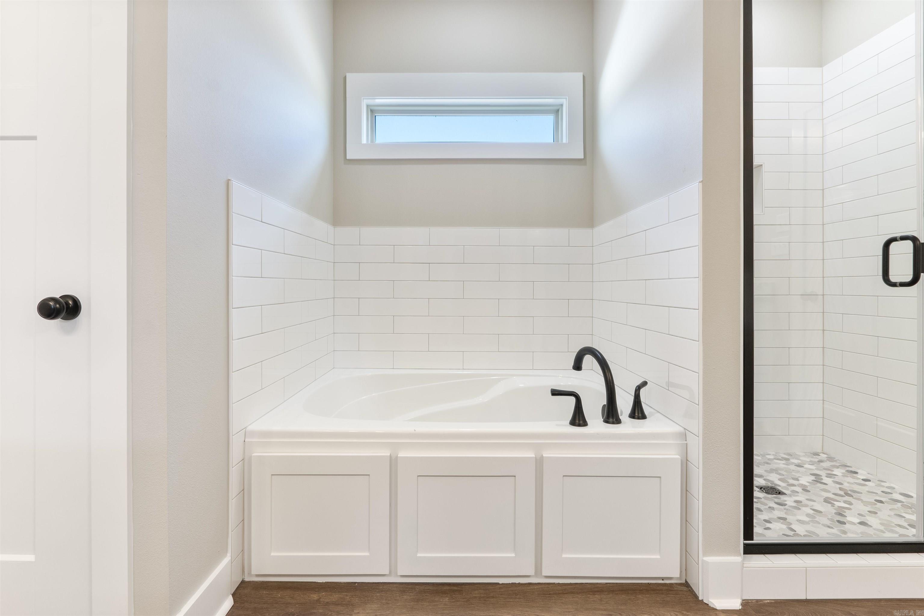 IVY PLACE - Residential