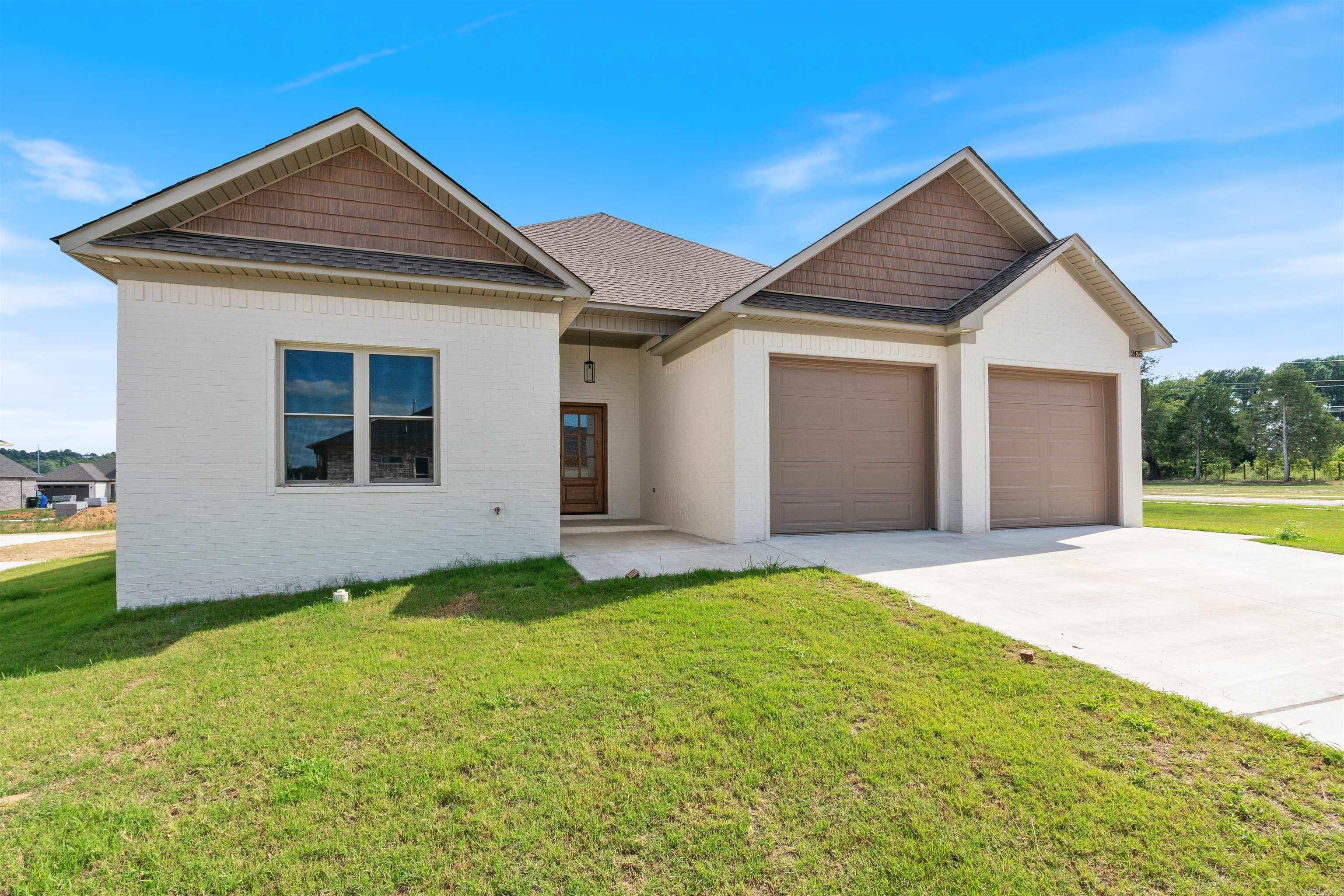 IVY PLACE - Residential