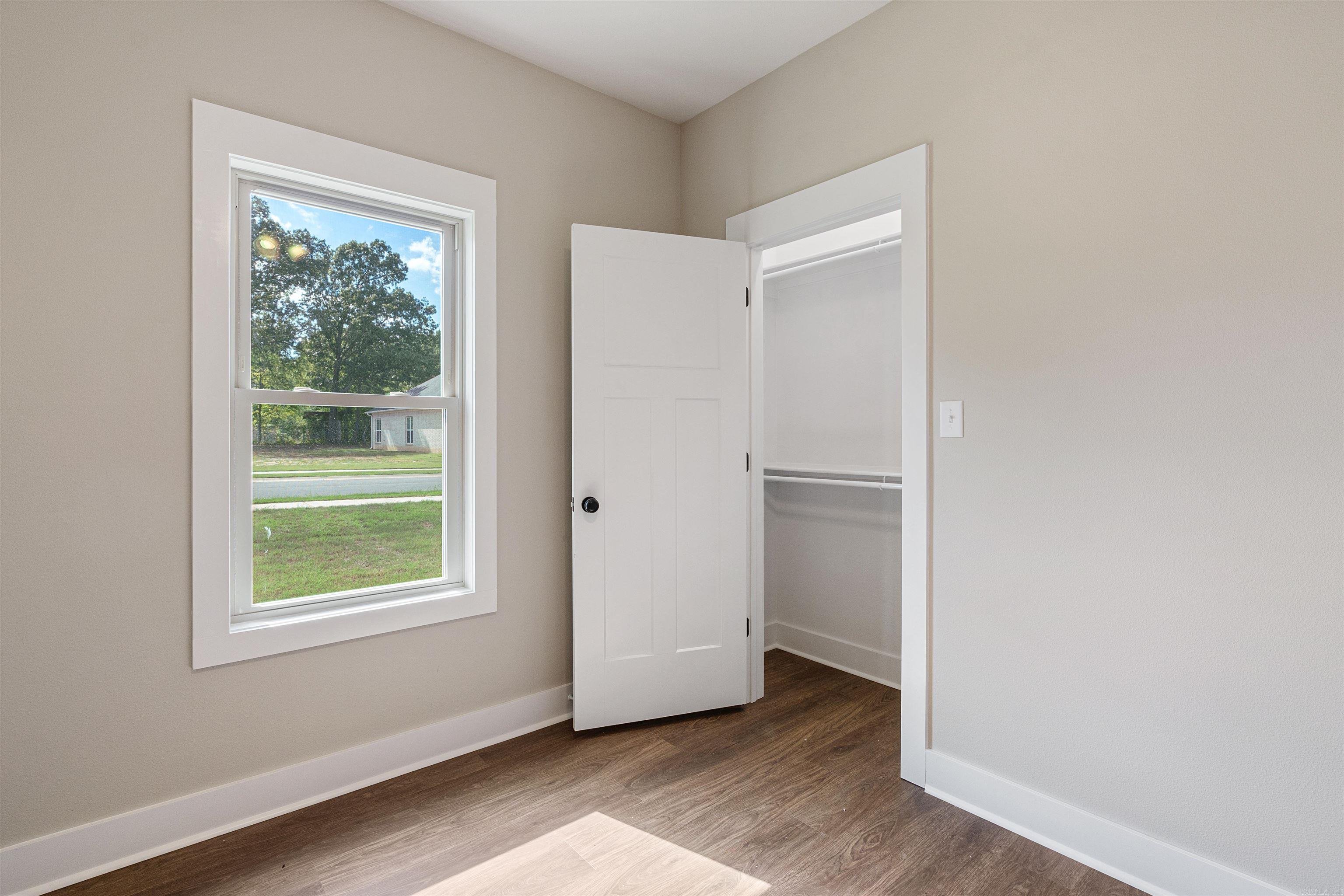 IVY PLACE - Residential