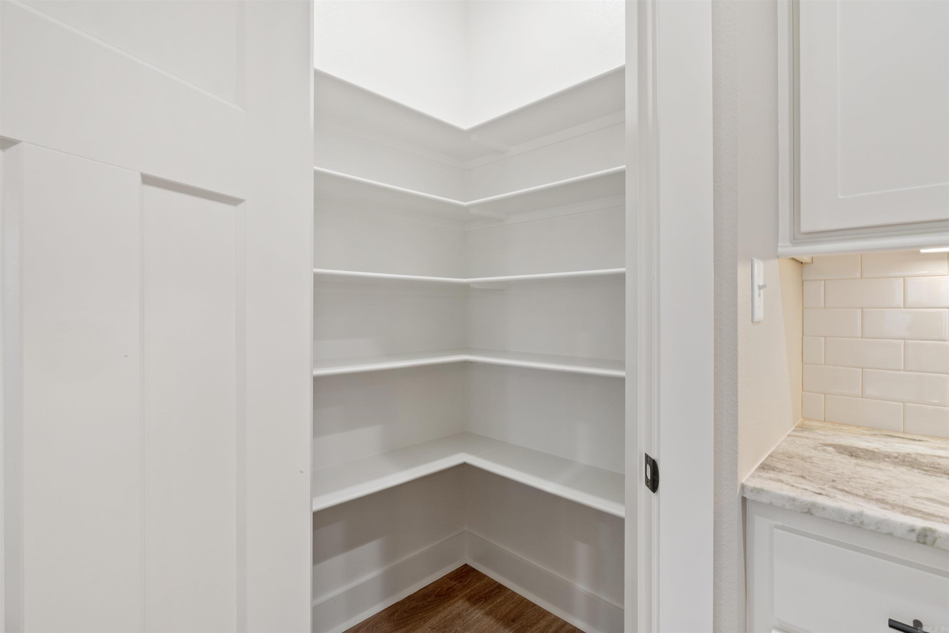 IVY PLACE - Residential