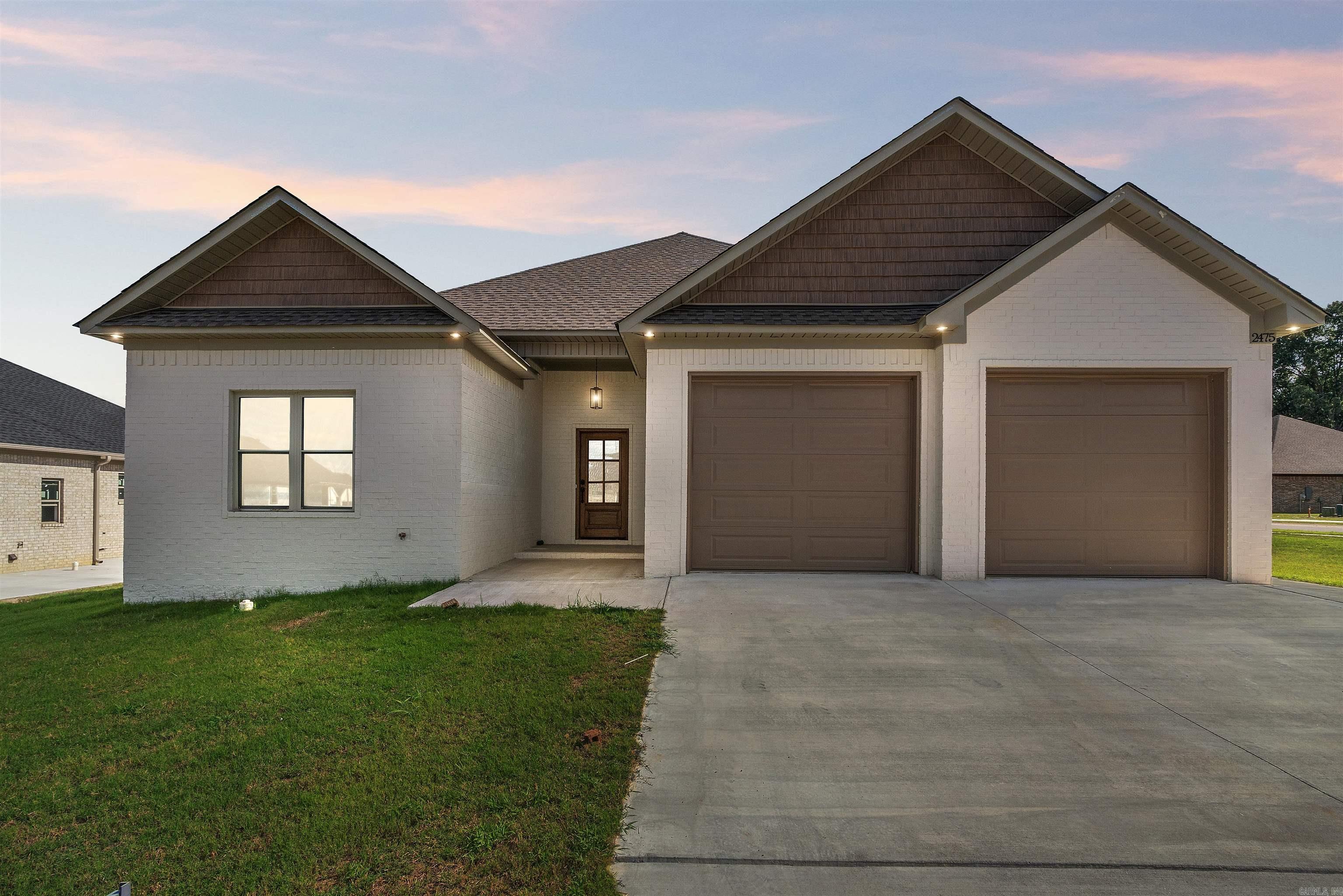 IVY PLACE - Residential