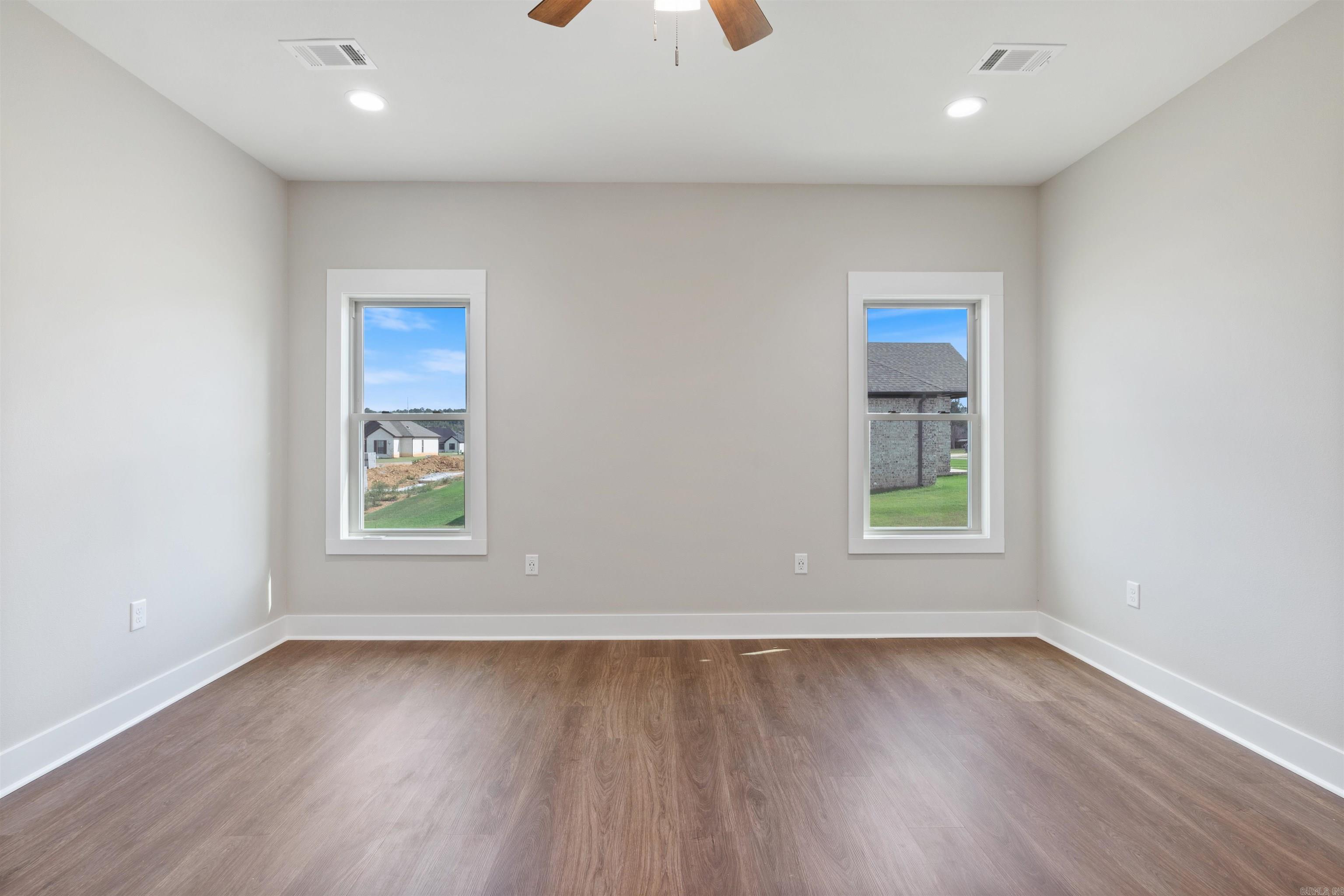 IVY PLACE - Residential