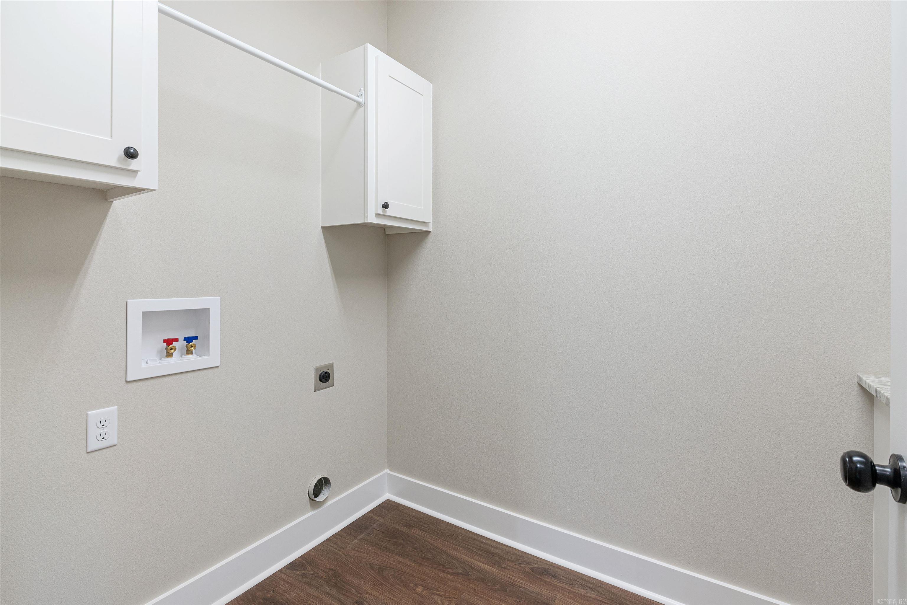 IVY PLACE - Residential