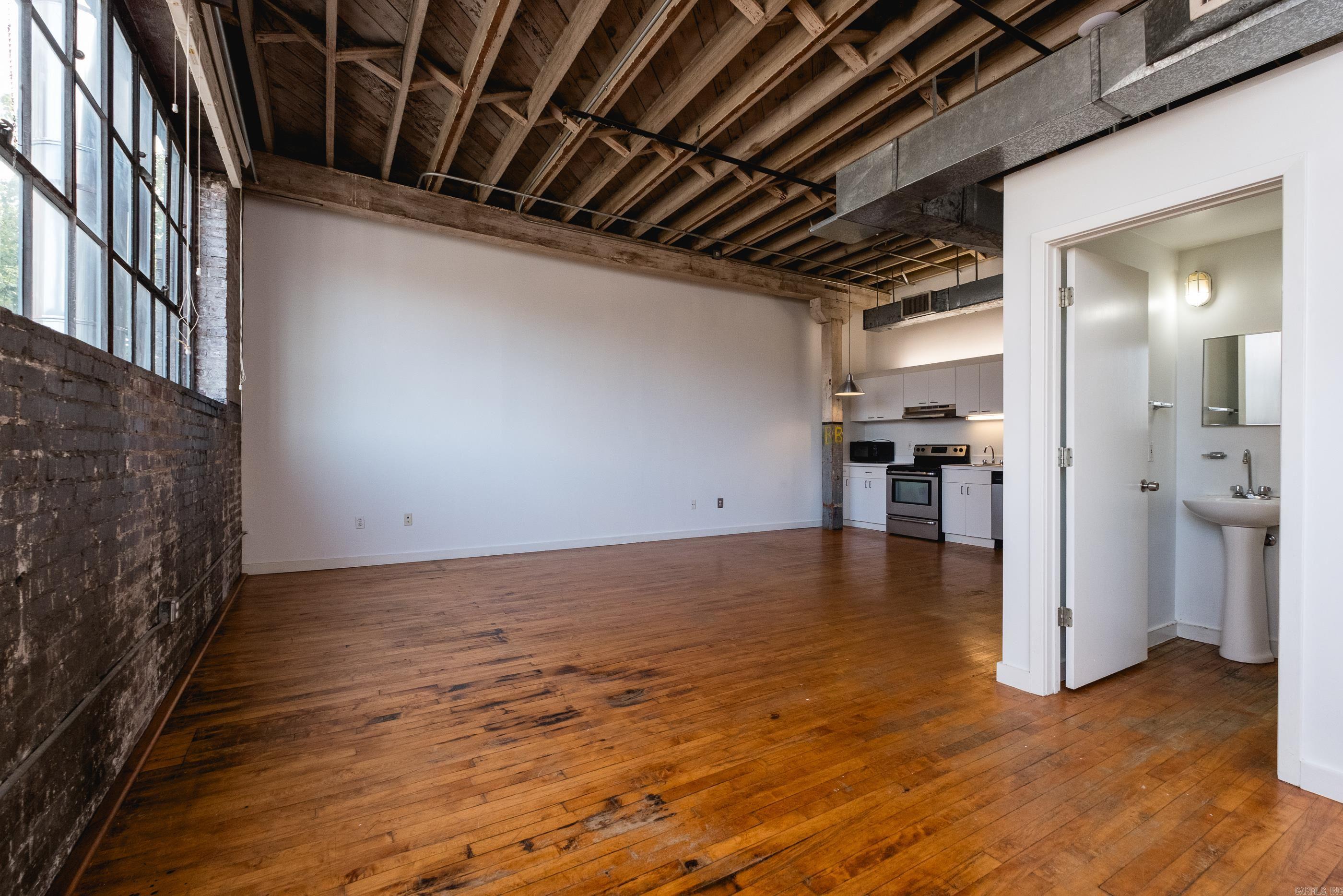 TUF NUT BLDG HPR - Residential