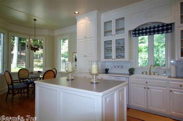 HICKORY HILLS - Residential