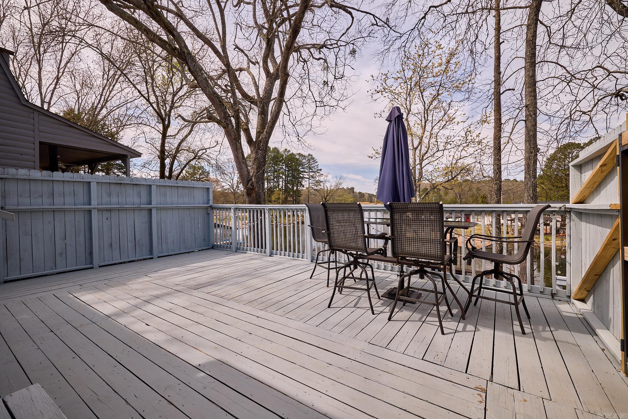 Lake Hamilton Outside - Residential