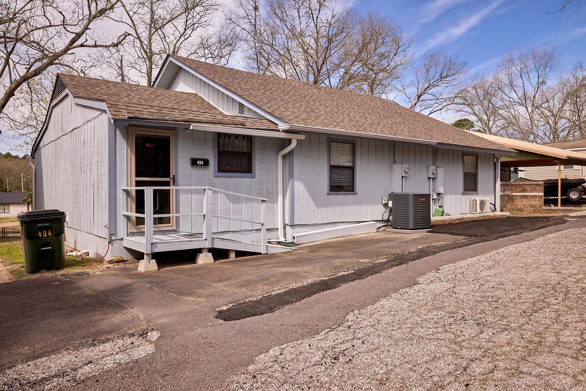 Lake Hamilton Outside - Residential