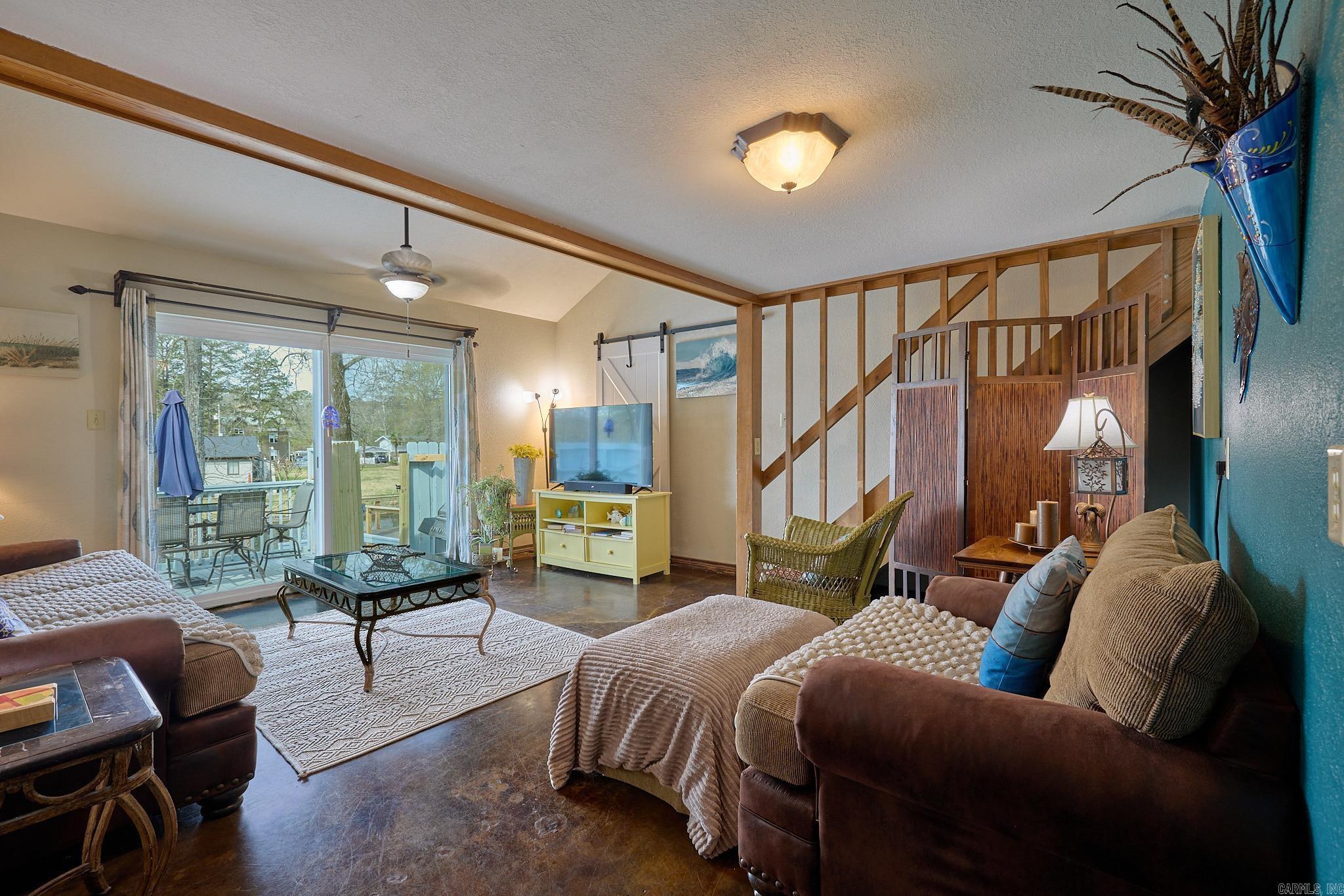 Lake Hamilton Outside - Residential