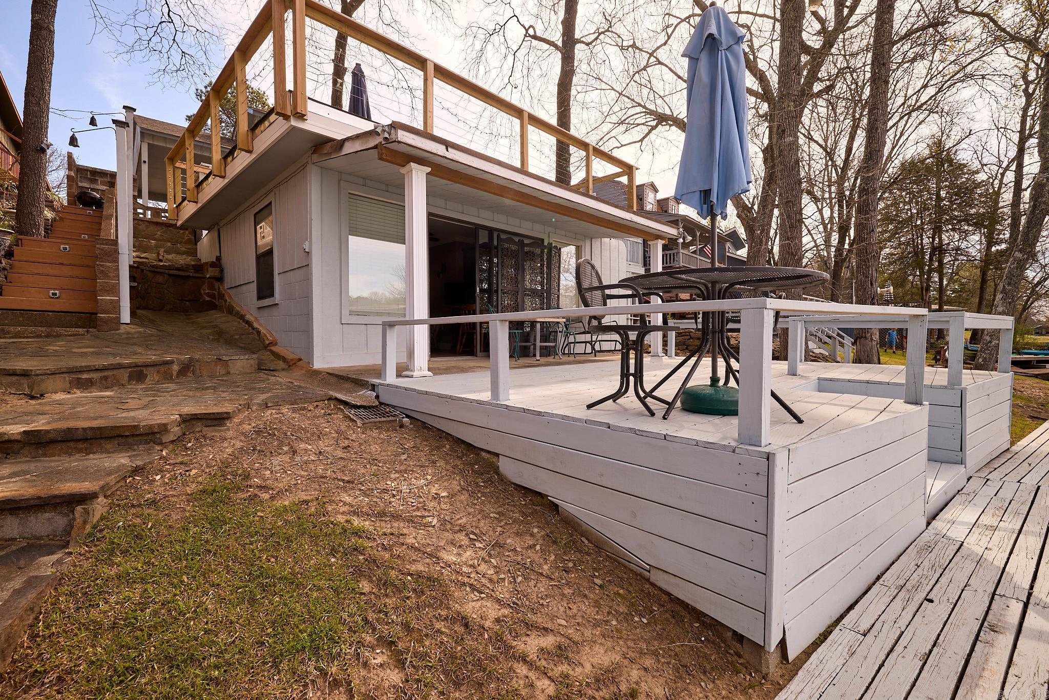 Lake Hamilton Outside - Residential