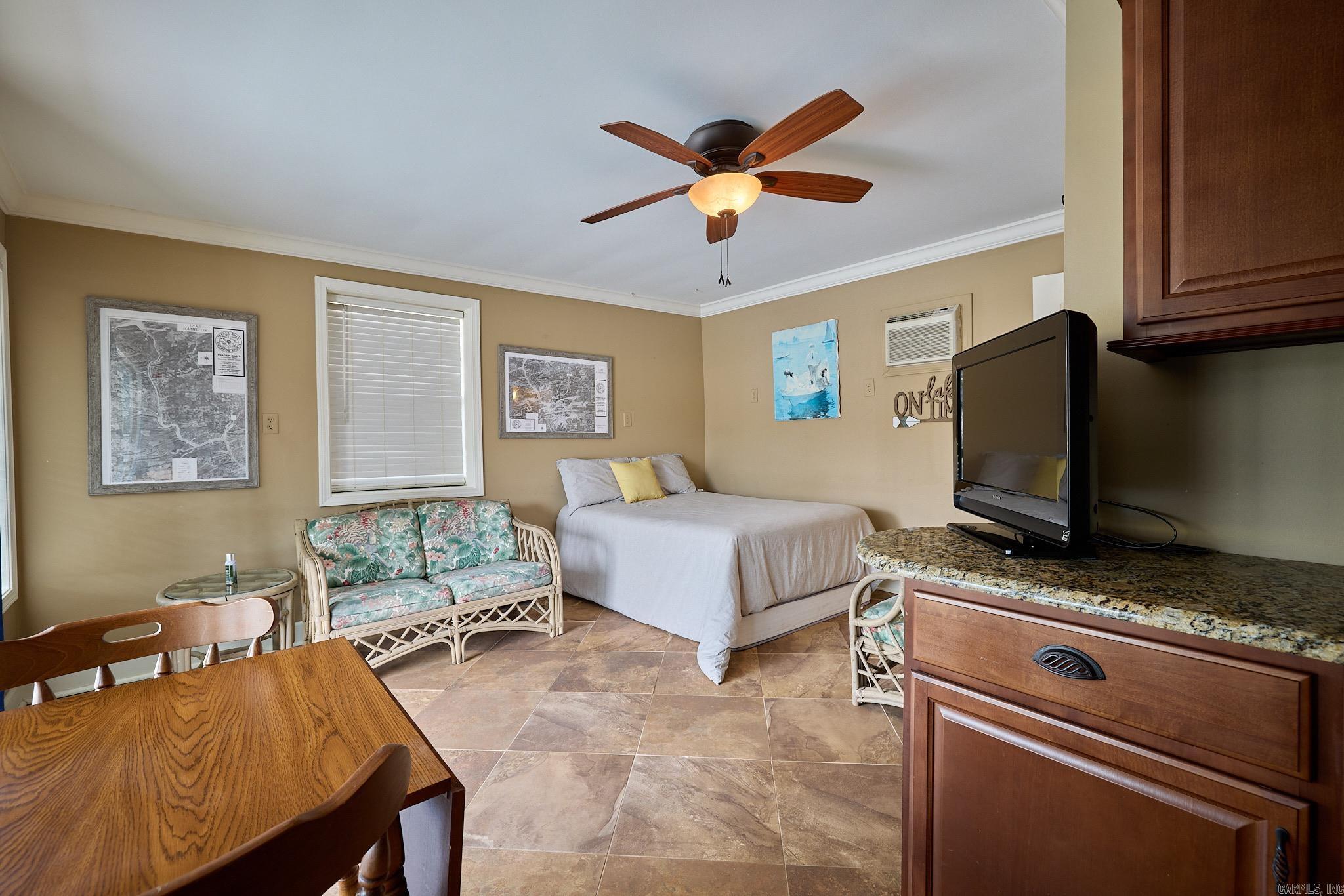 Lake Hamilton Outside - Residential