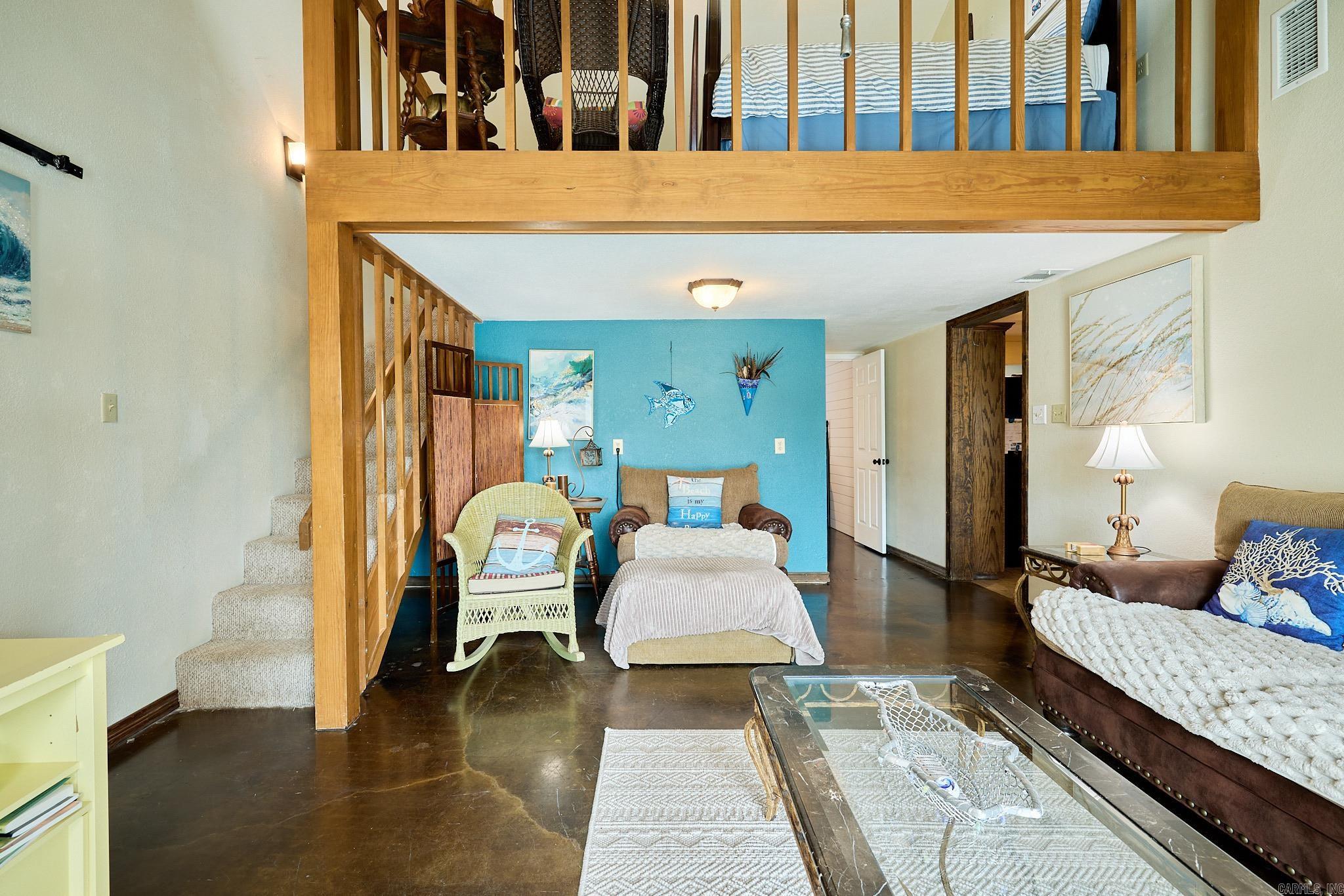 Lake Hamilton Outside - Residential