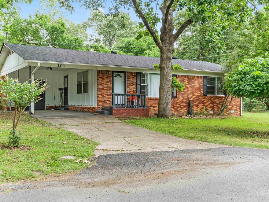 Nestled in a convenient Hot Springs location, this 3-bedroom, 1.5-bath home offers easy living with thoughtful features throughout. A peek of Lake Hamilton adds to the charm, while nearby shopping, dining, and recreation keep everything within reach.  The property includes a spacious, fully fenced backyard ideal for outdoor enjoyment, along with an enclosed back patio that creates a comfortable space for relaxing or entertaining in any season. A detached storage building adds valuable extra space. Inside, the washer and dryer remain, and recent improvements include a new stovetop, new hot water heater, and updated plumbing beneath the home, providing added value and confidence for the next owner.  Whether you’re searching for your first home or a smart investment, this property checks the boxes. Schedule your showing today.