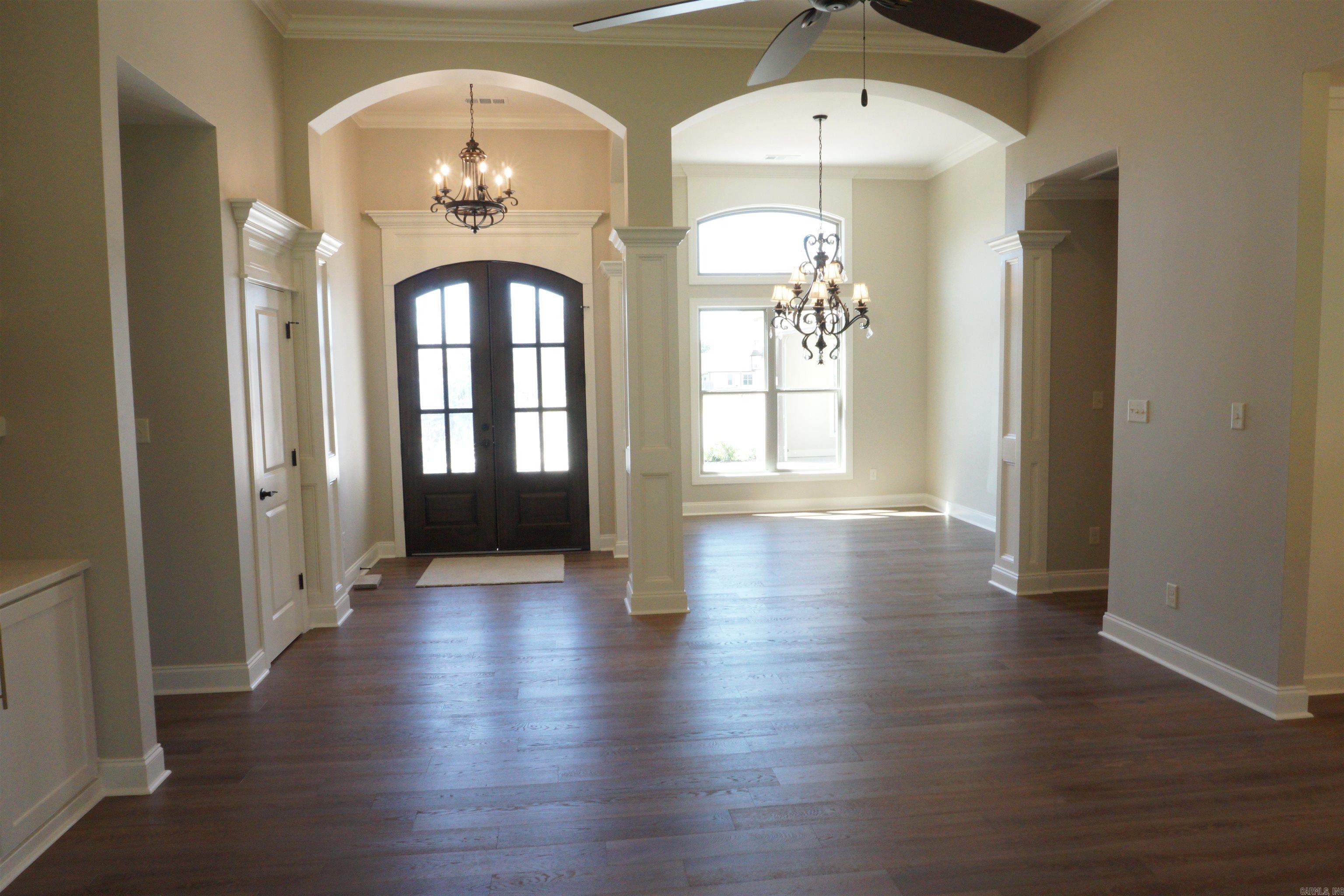 Jamestown Manor - Residential