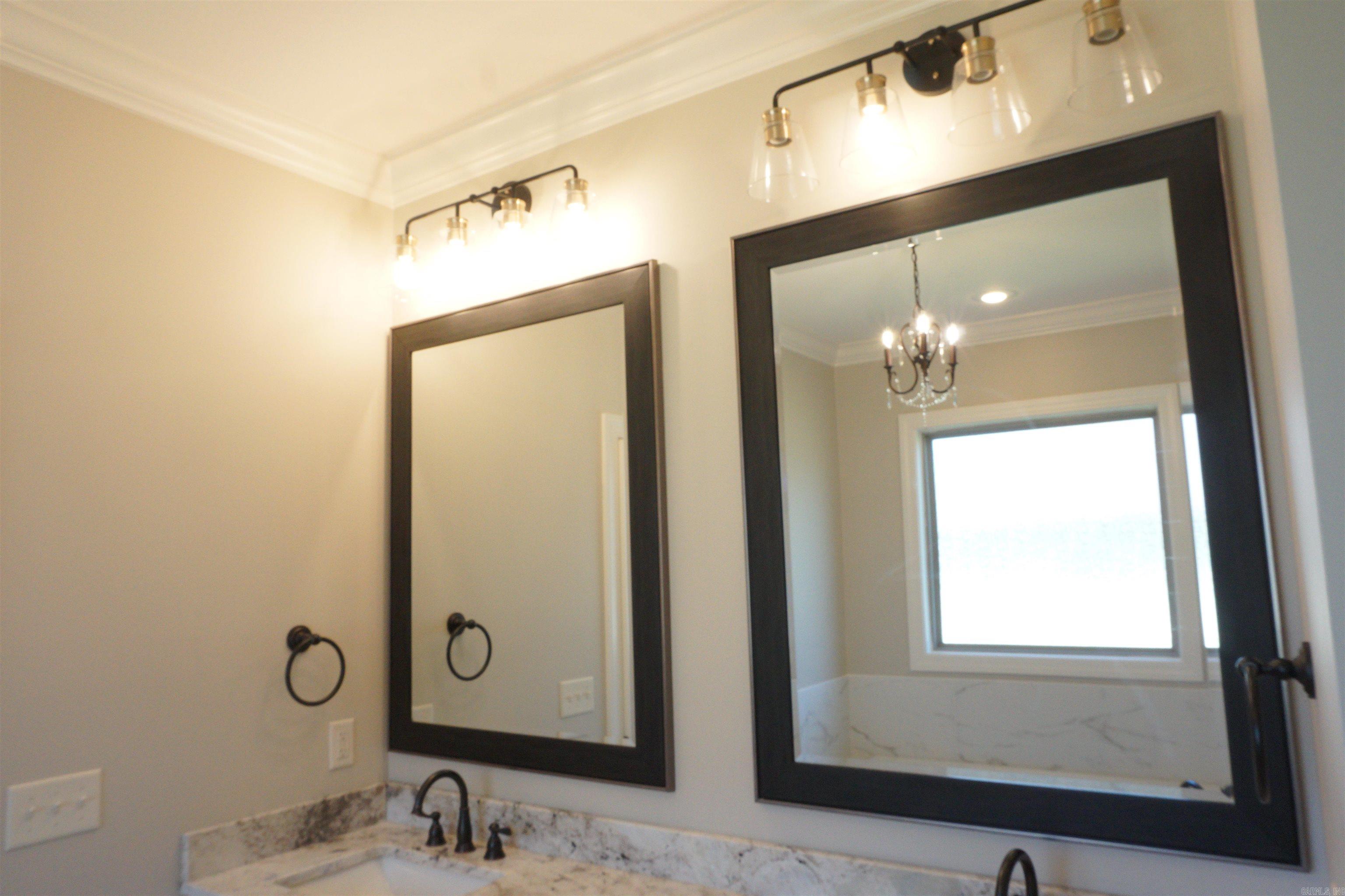 Jamestown Manor - Residential