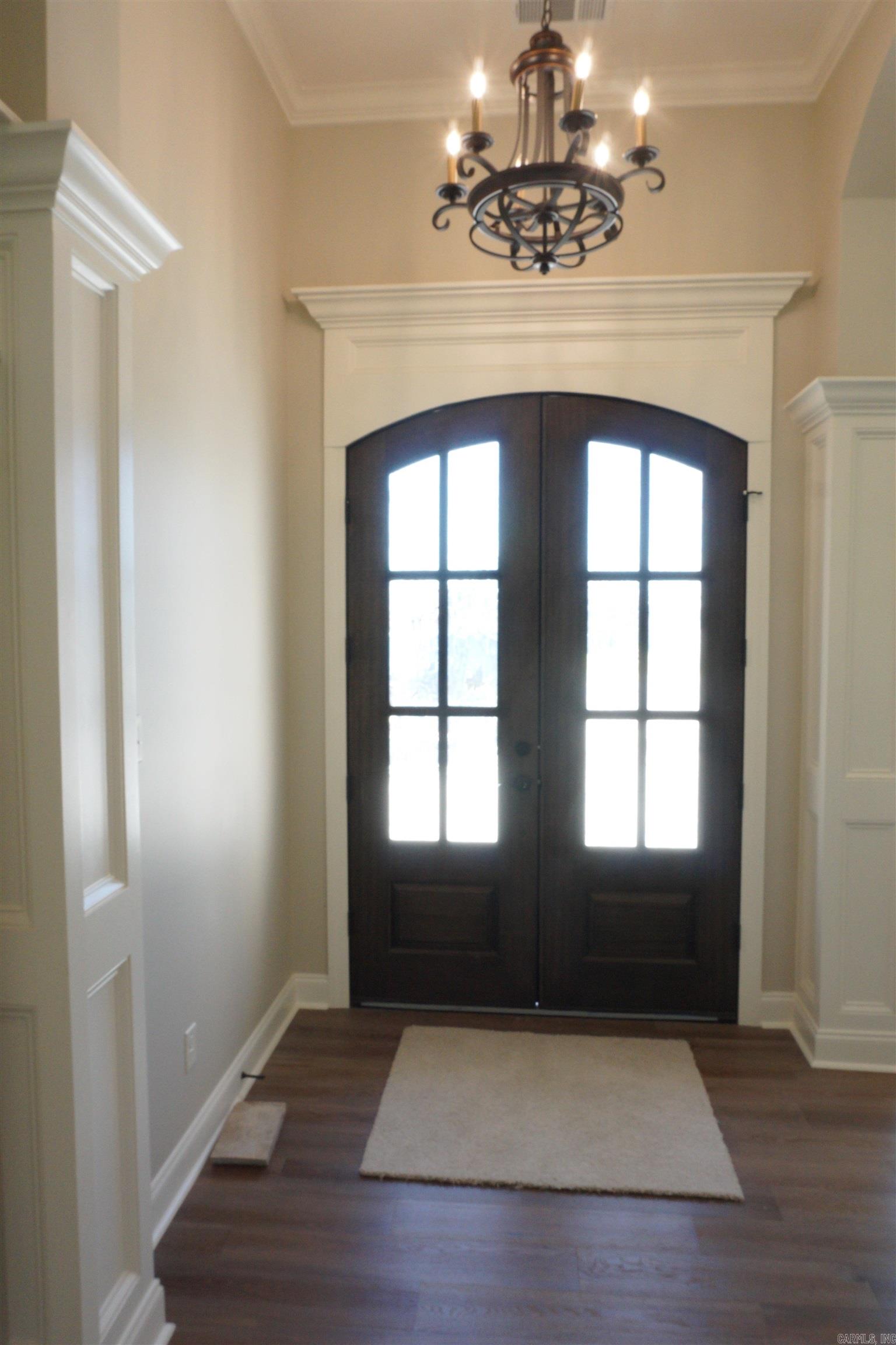 Jamestown Manor - Residential