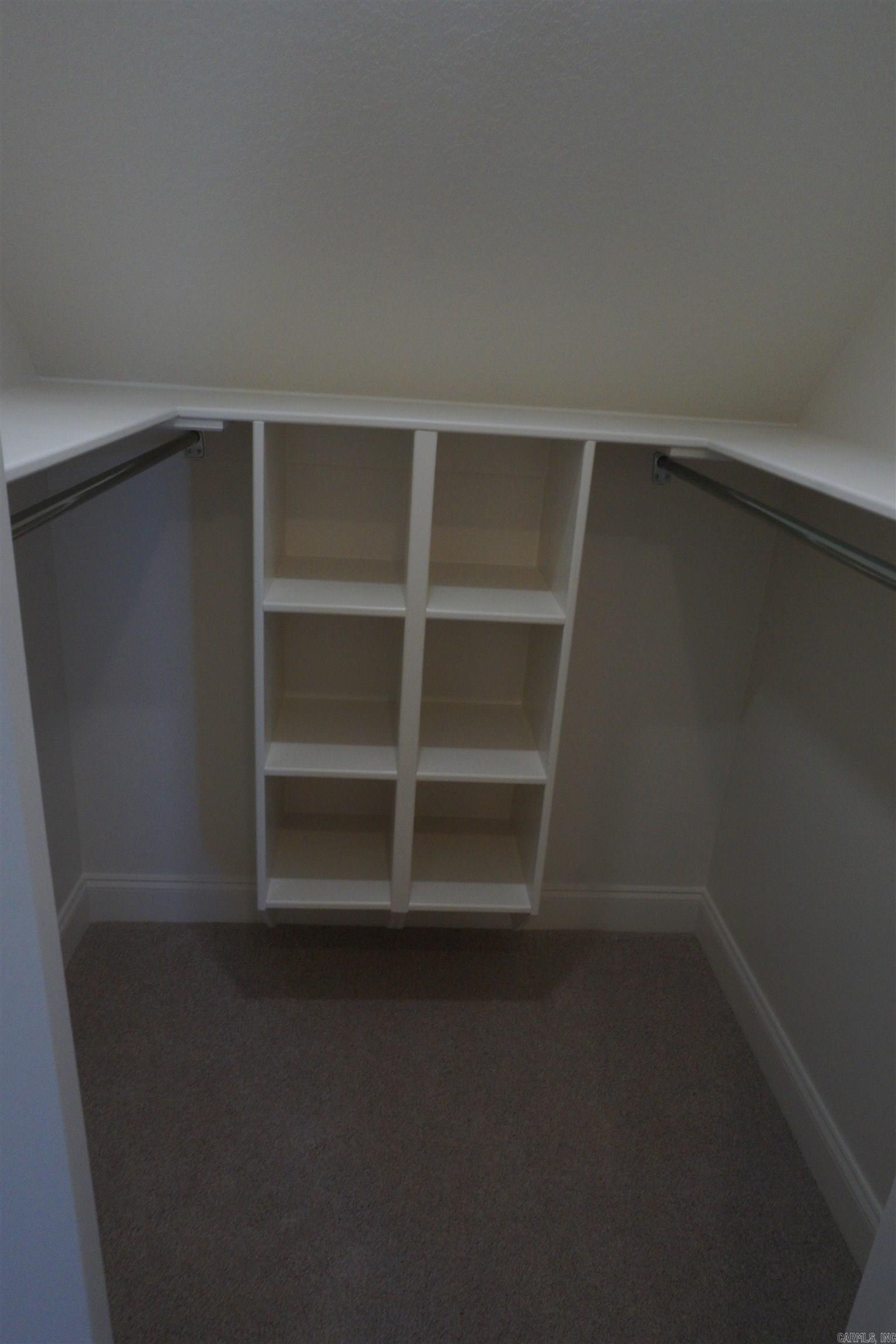 Jamestown Manor - Residential