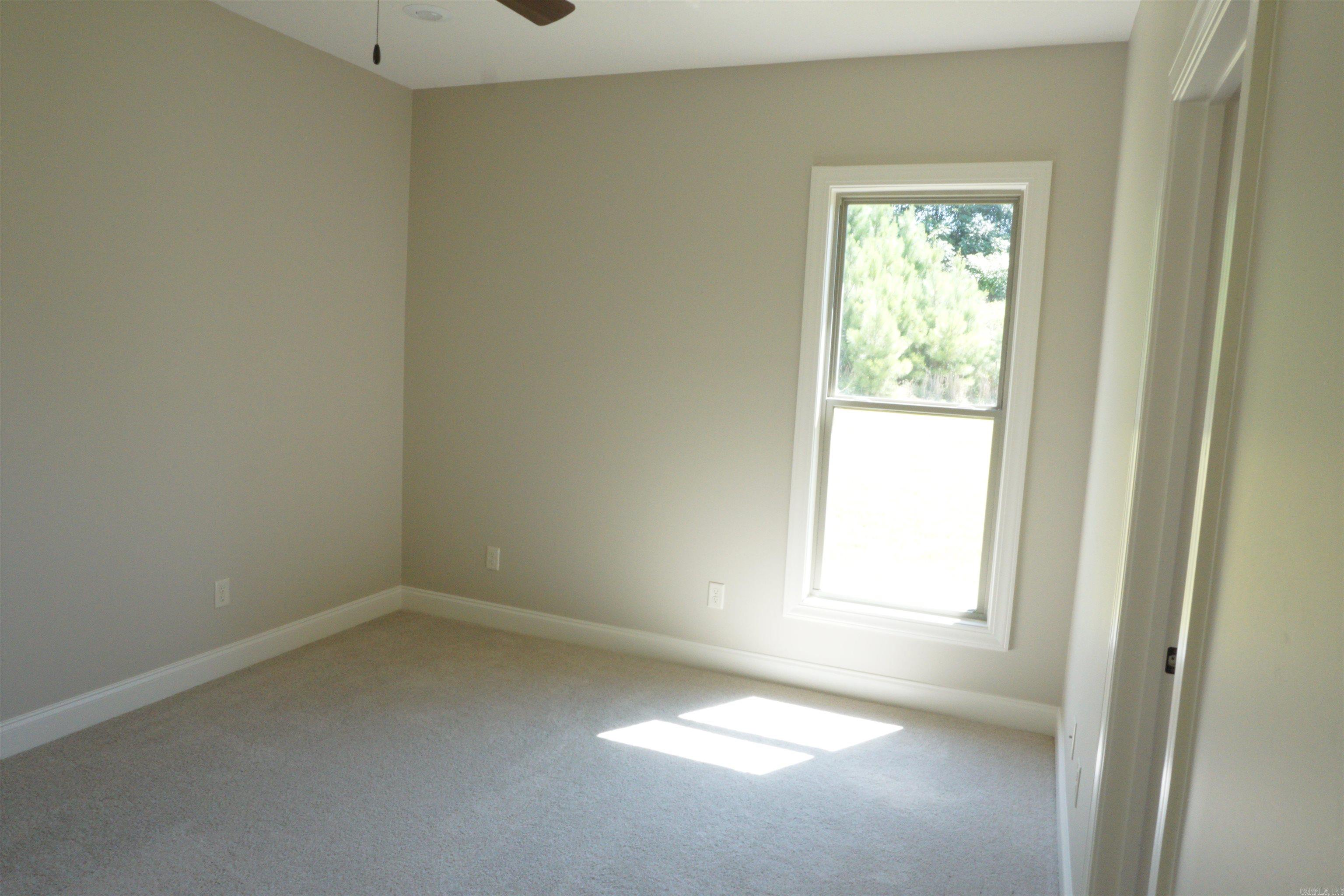 Jamestown Manor - Residential