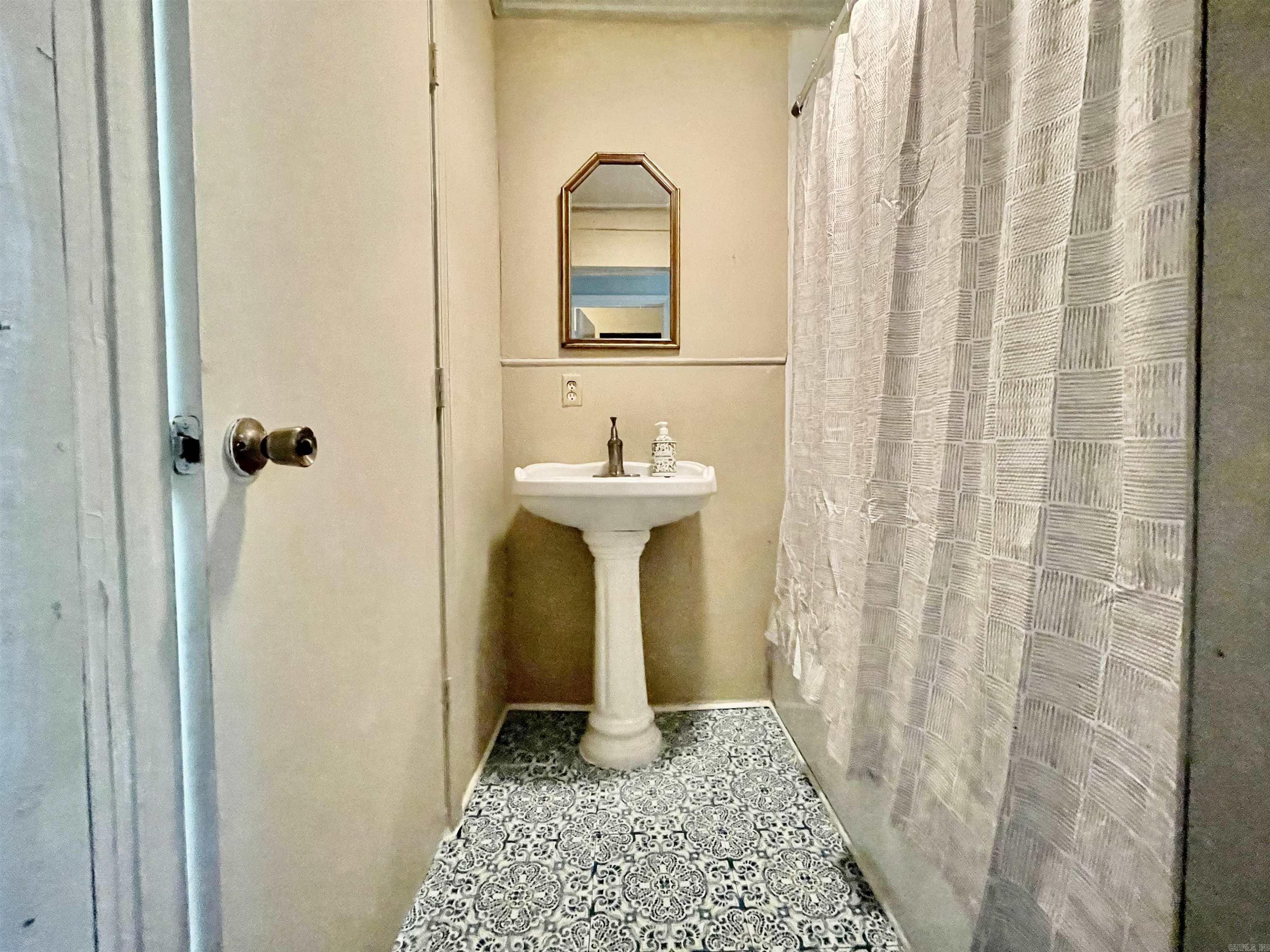 WYLDE WOOD VILL - Residential