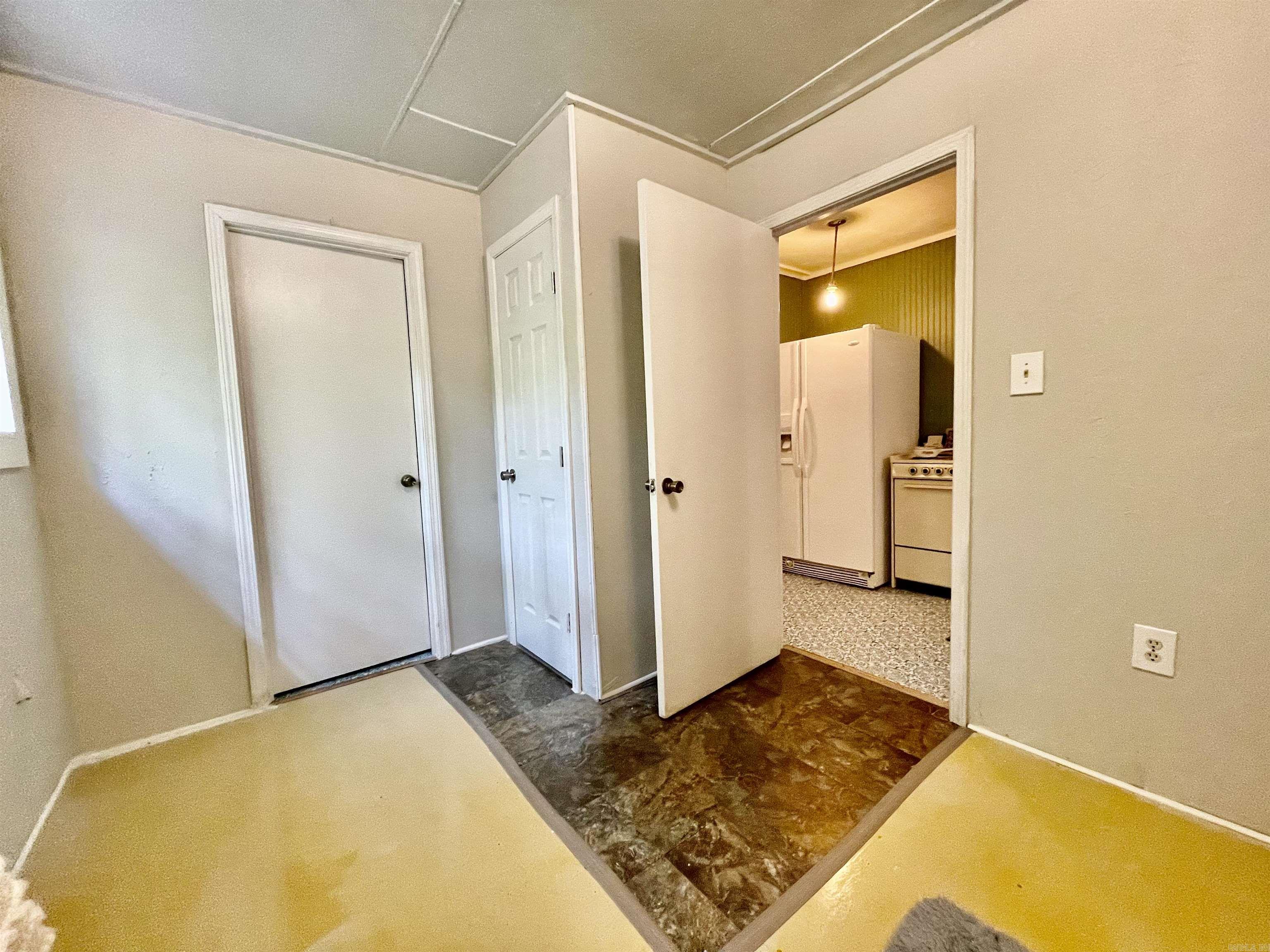 WYLDE WOOD VILL - Residential