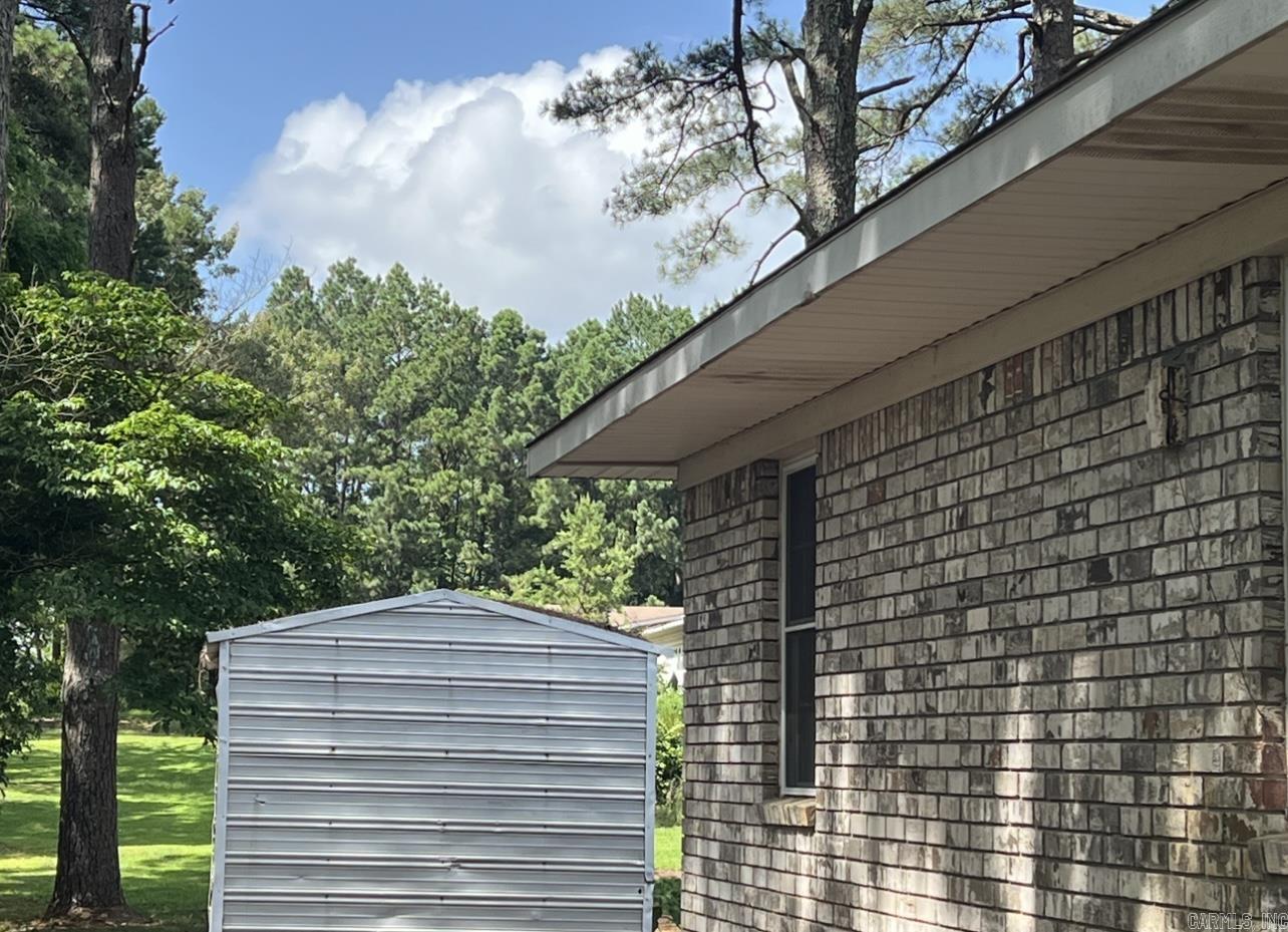 Lake Hamilton Outside - Residential