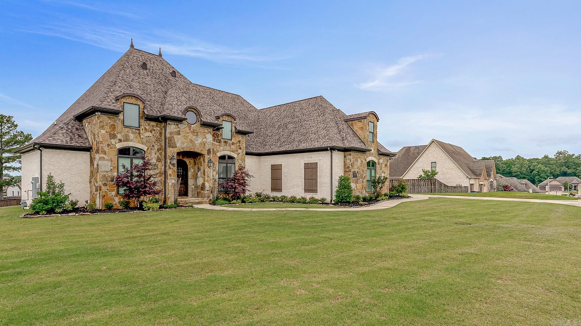BARRINGTON PARK - Residential