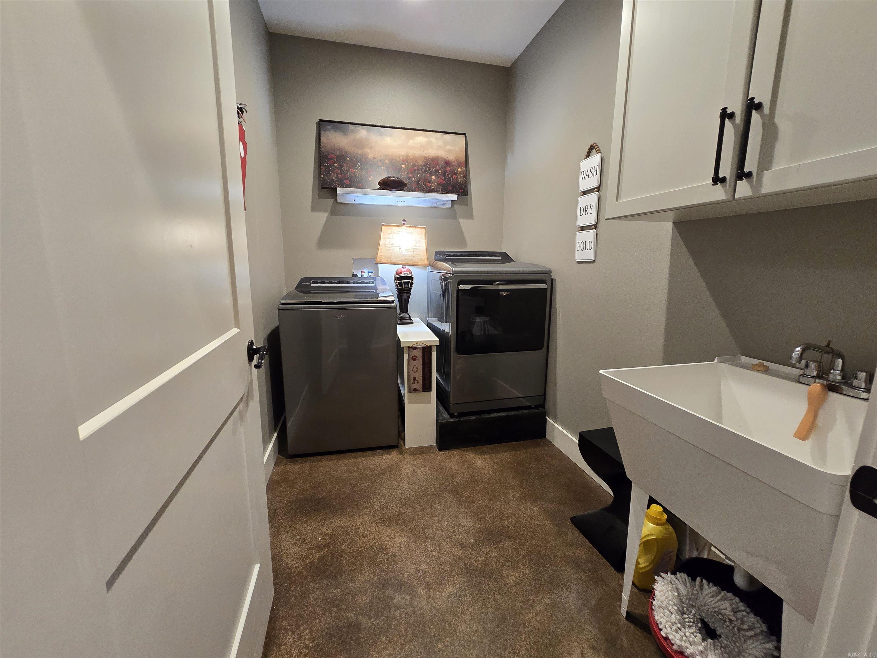 CEDAR PARK ESTATES - Residential