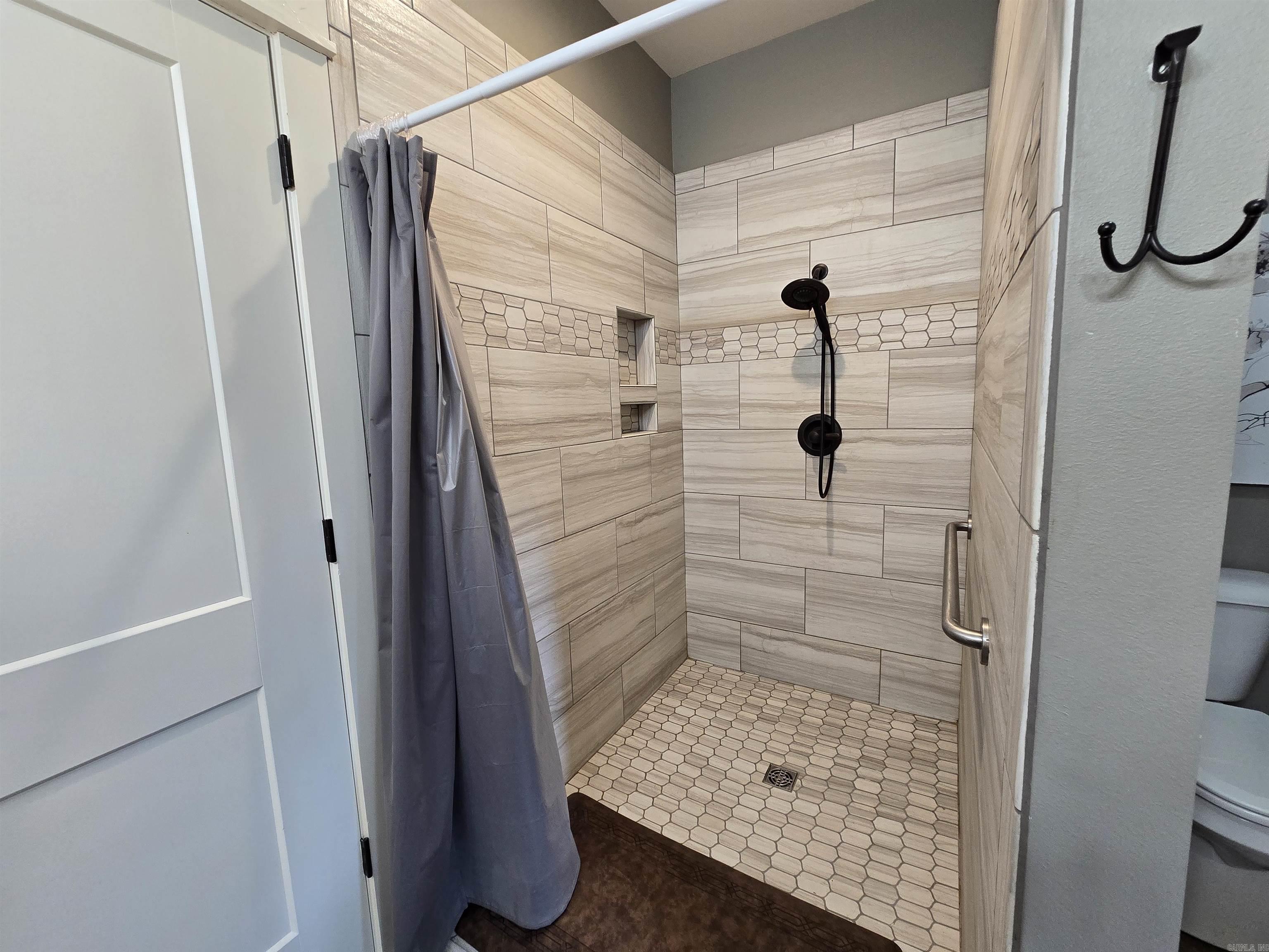 CEDAR PARK ESTATES - Residential