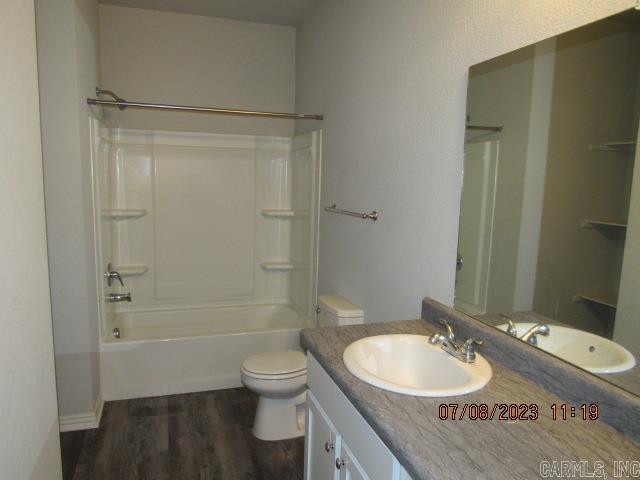 Matthews - Residential Lease