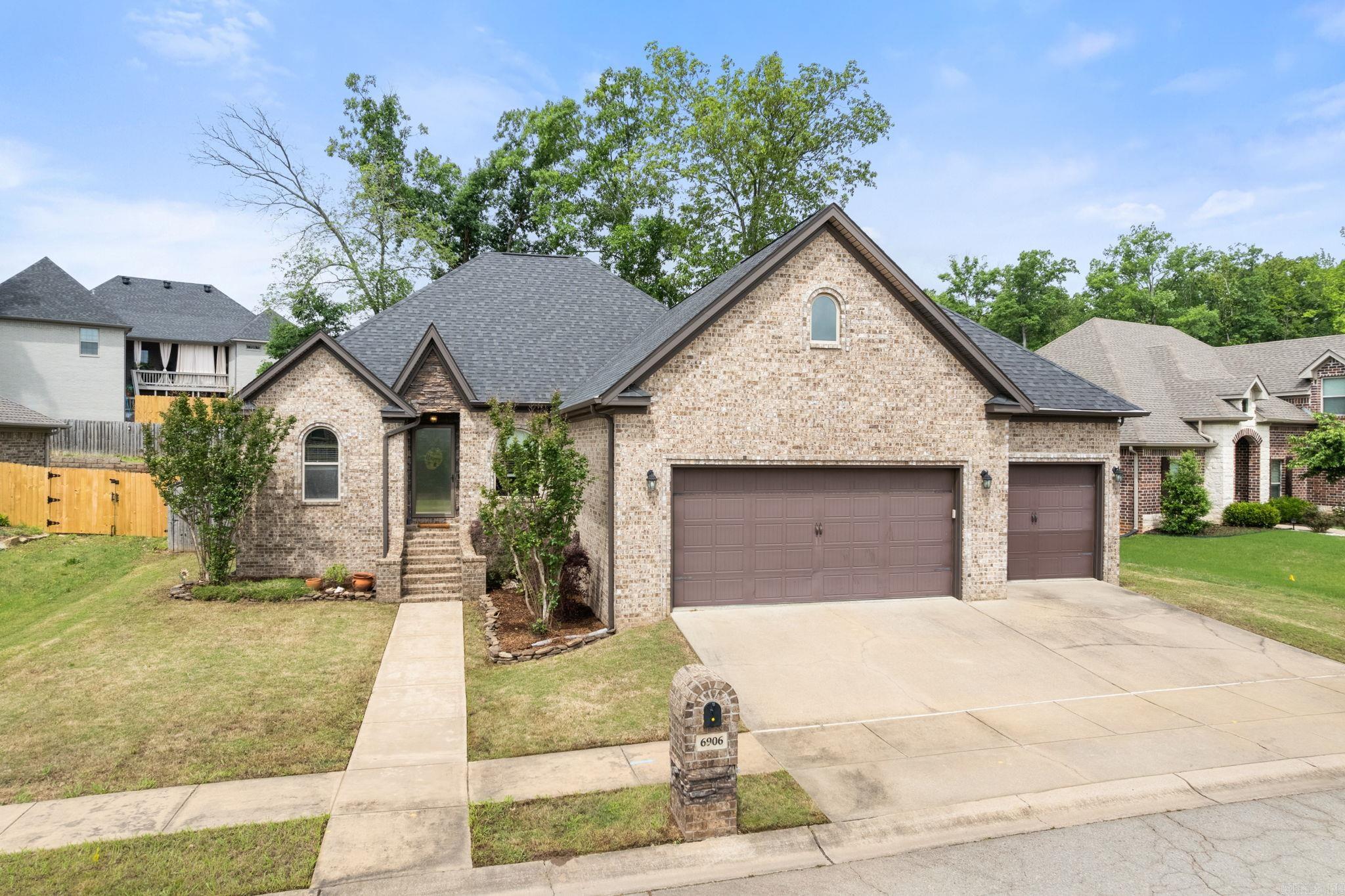 GRACE VILLAGE - Residential
