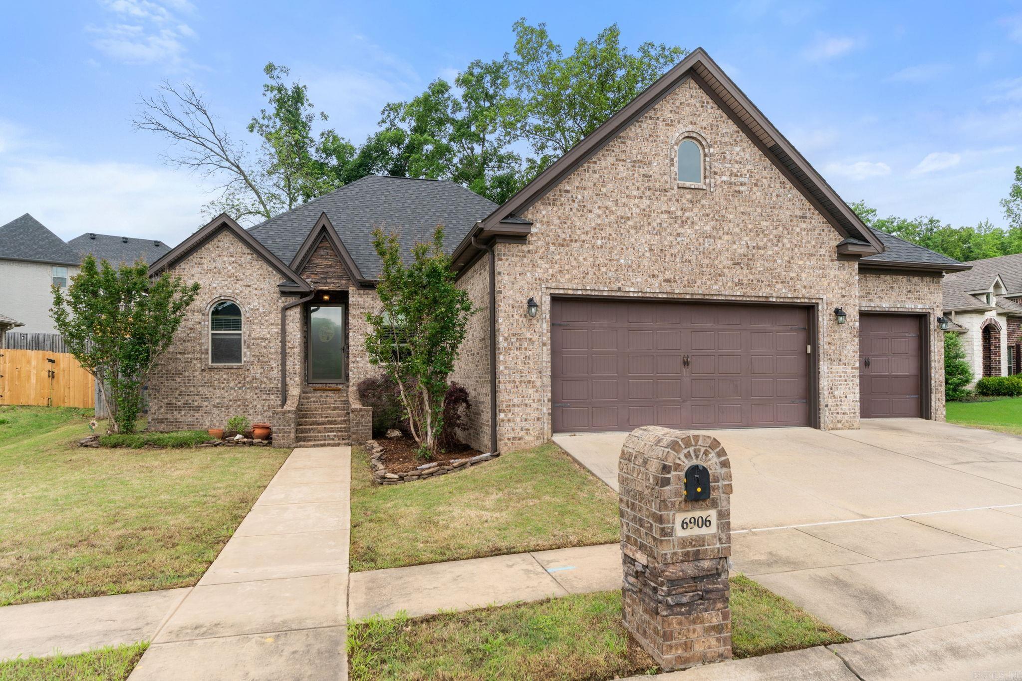 GRACE VILLAGE - Residential