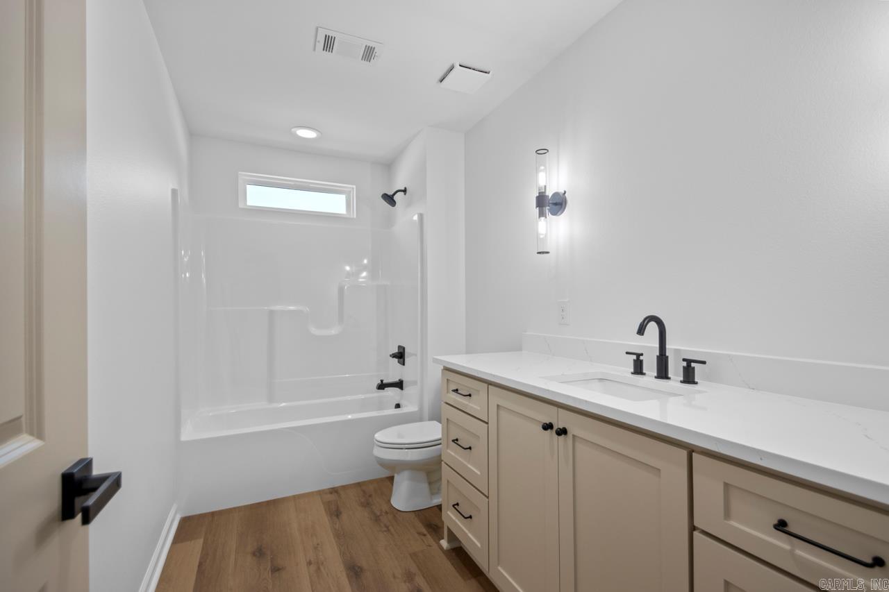 TIMBER POINT - Residential