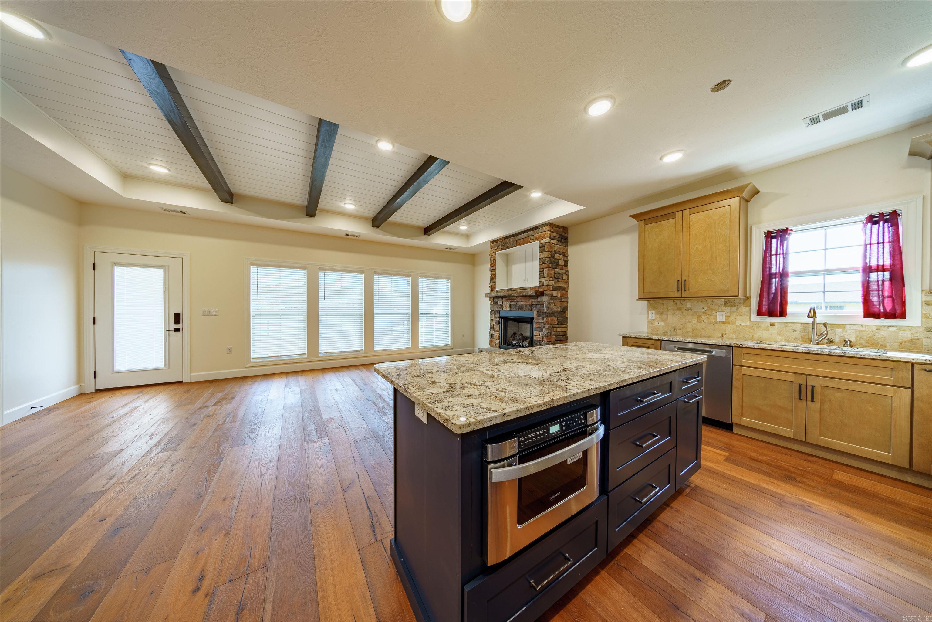 CROWN ADDITION - Residential