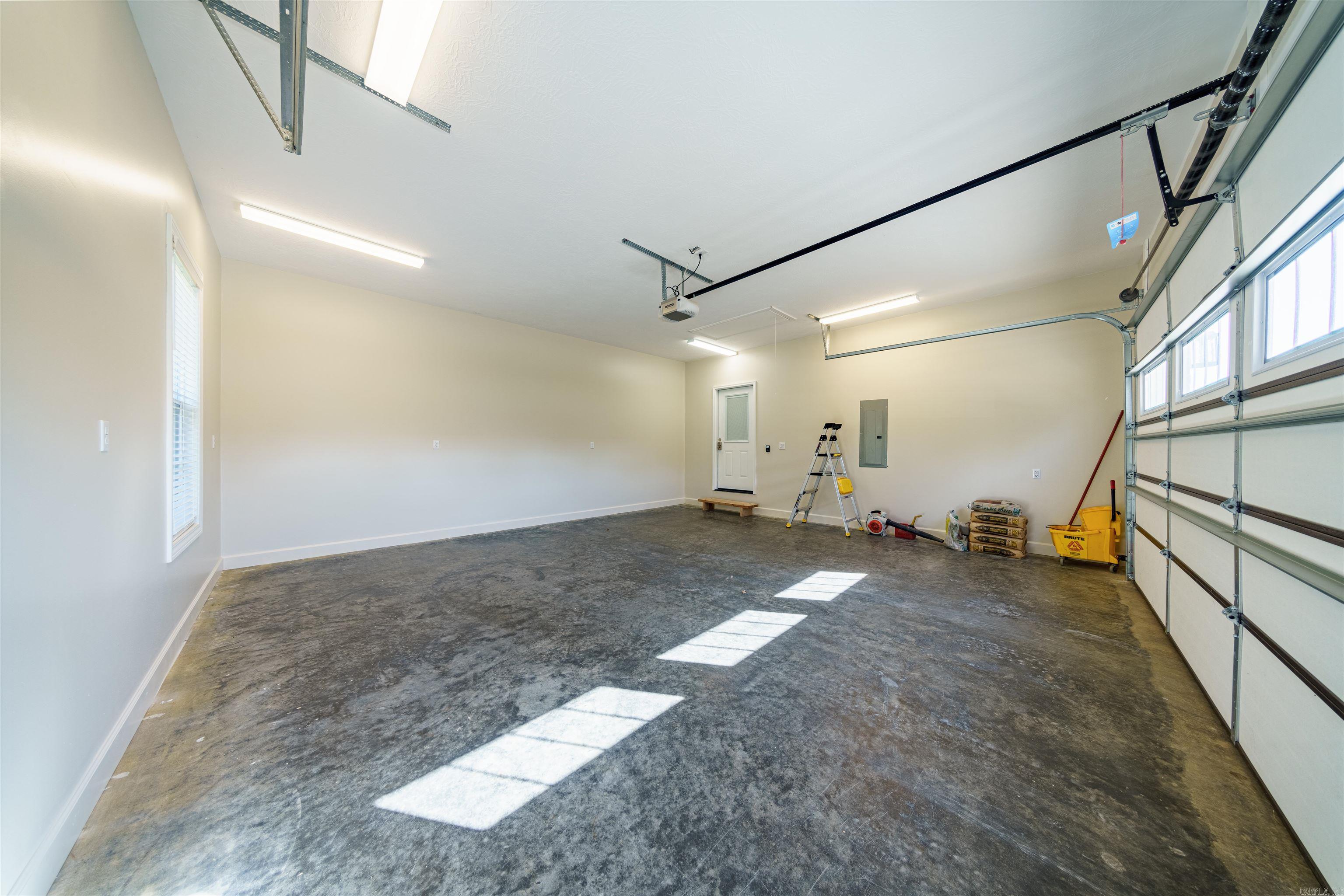 CROWN ADDITION - Residential
