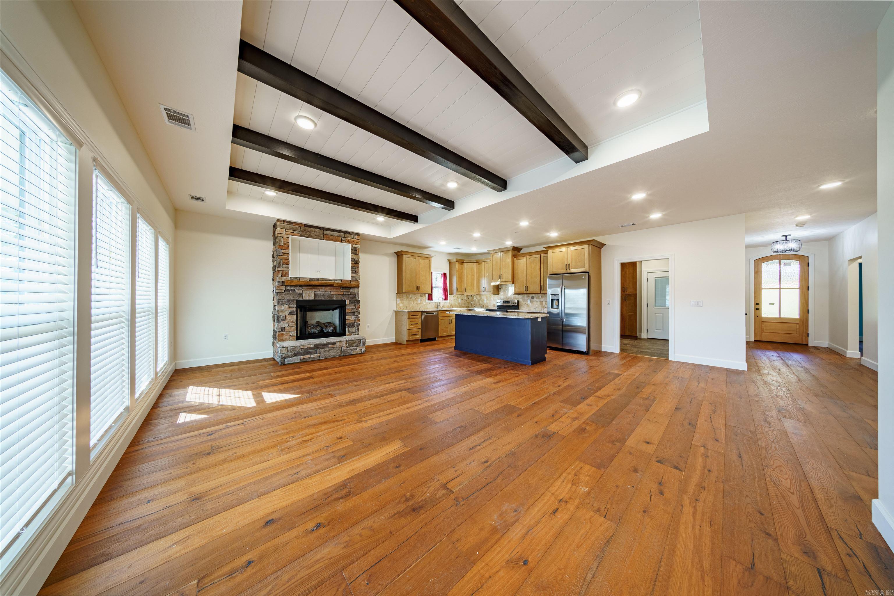 CROWN ADDITION - Residential