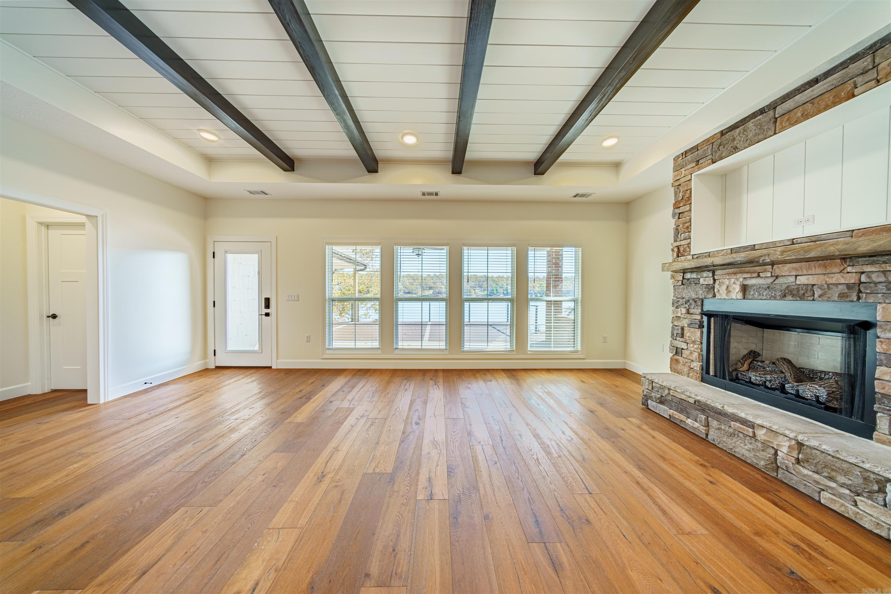 CROWN ADDITION - Residential