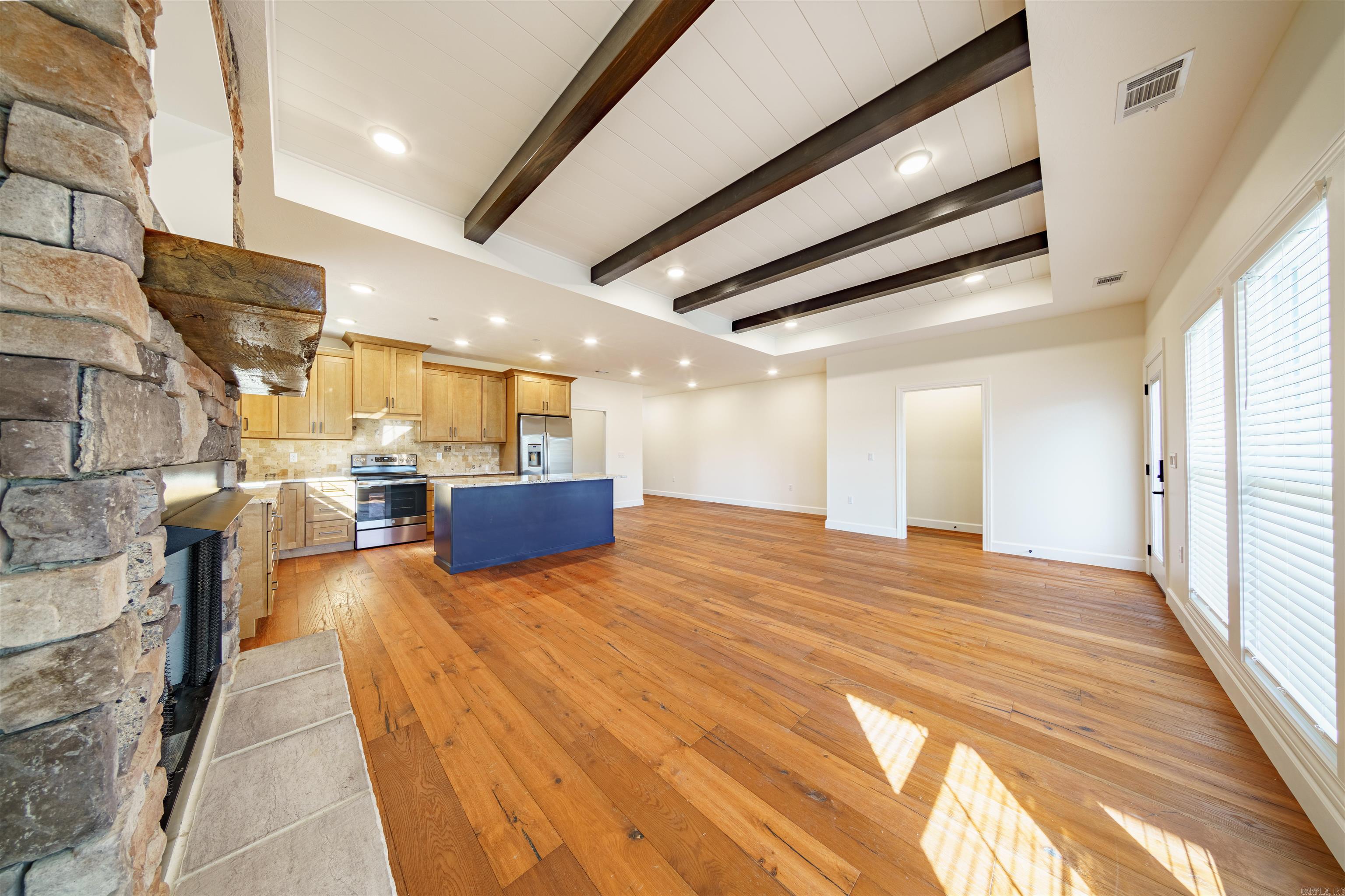 CROWN ADDITION - Residential