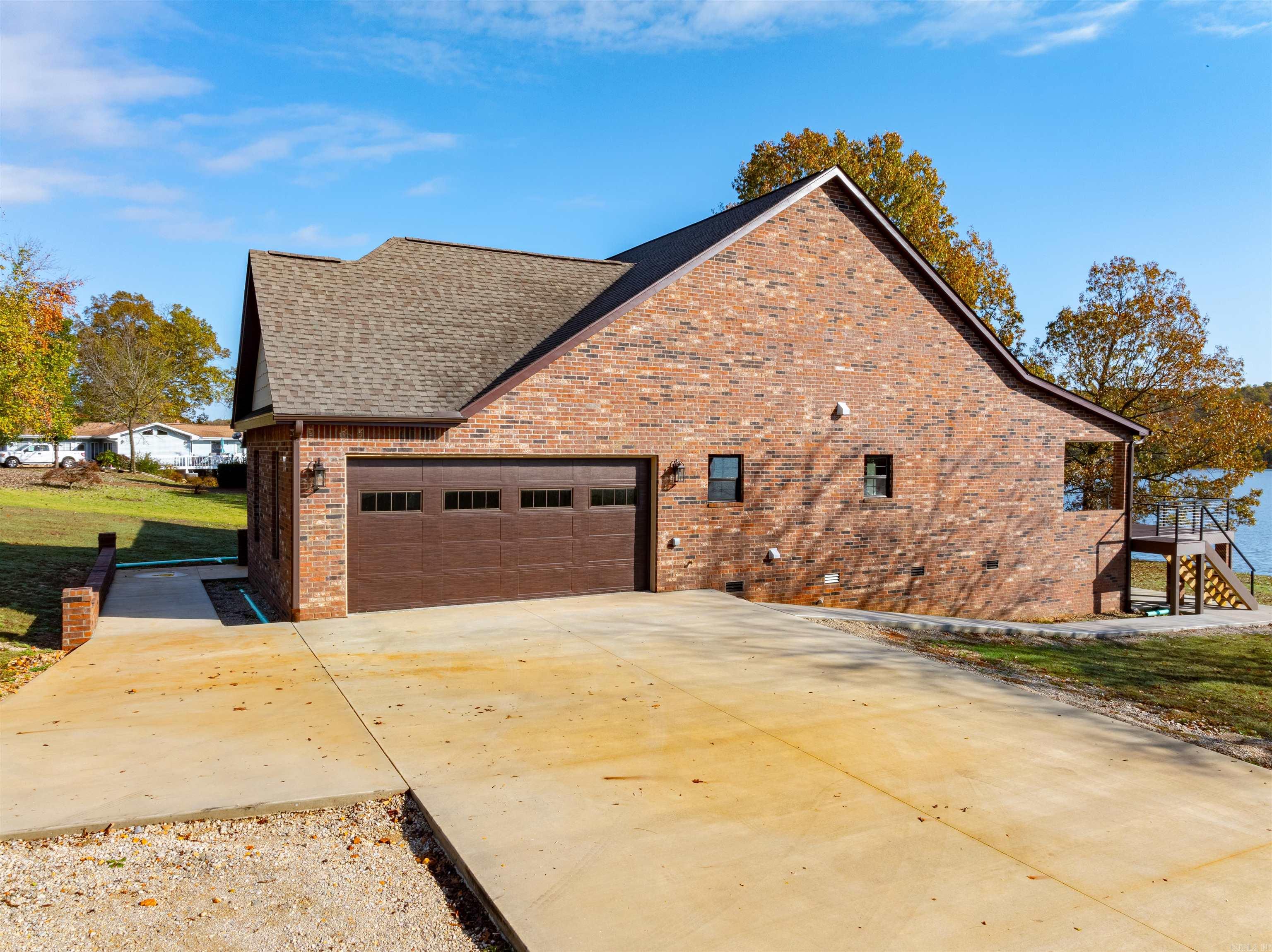 CROWN ADDITION - Residential