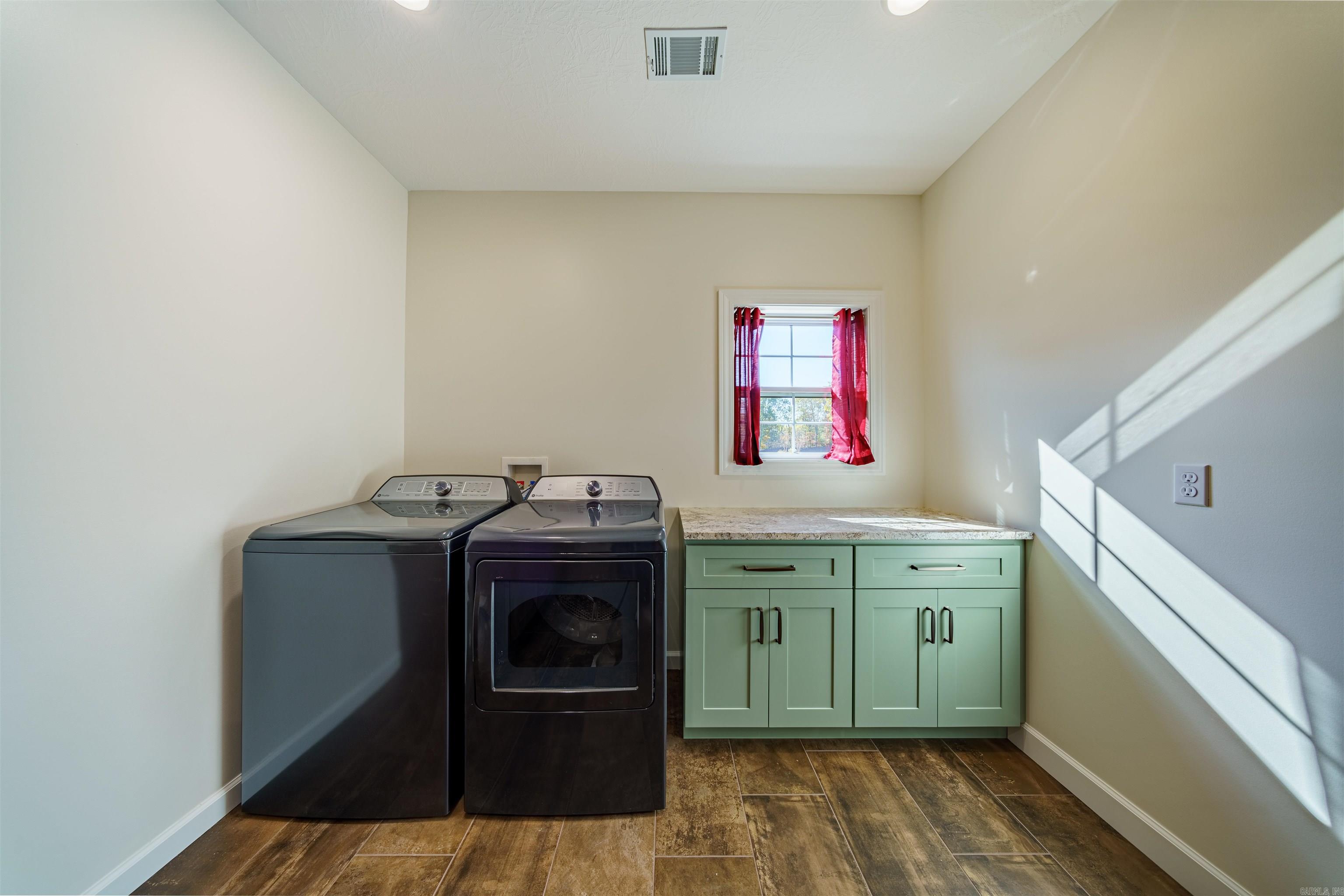 CROWN ADDITION - Residential