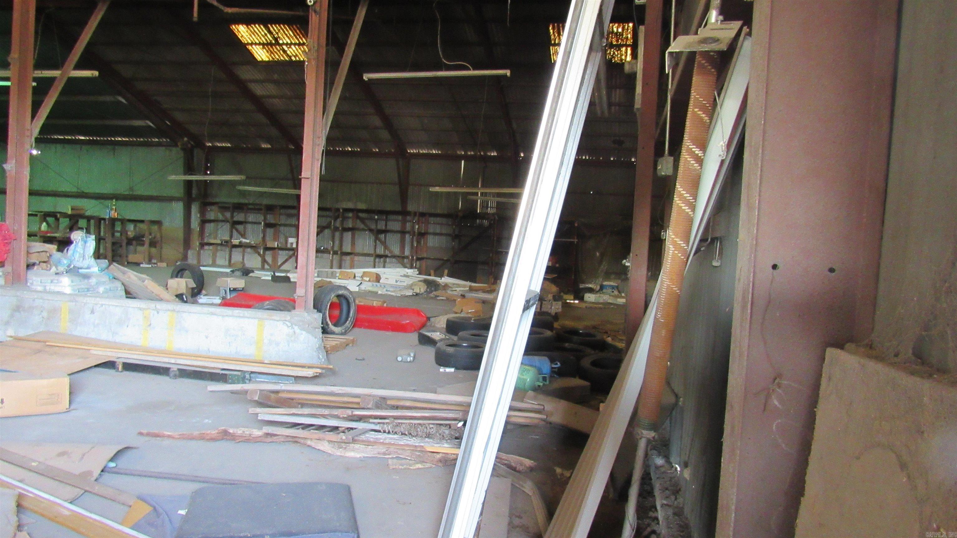 Metes & Bounds - Commercial Sale