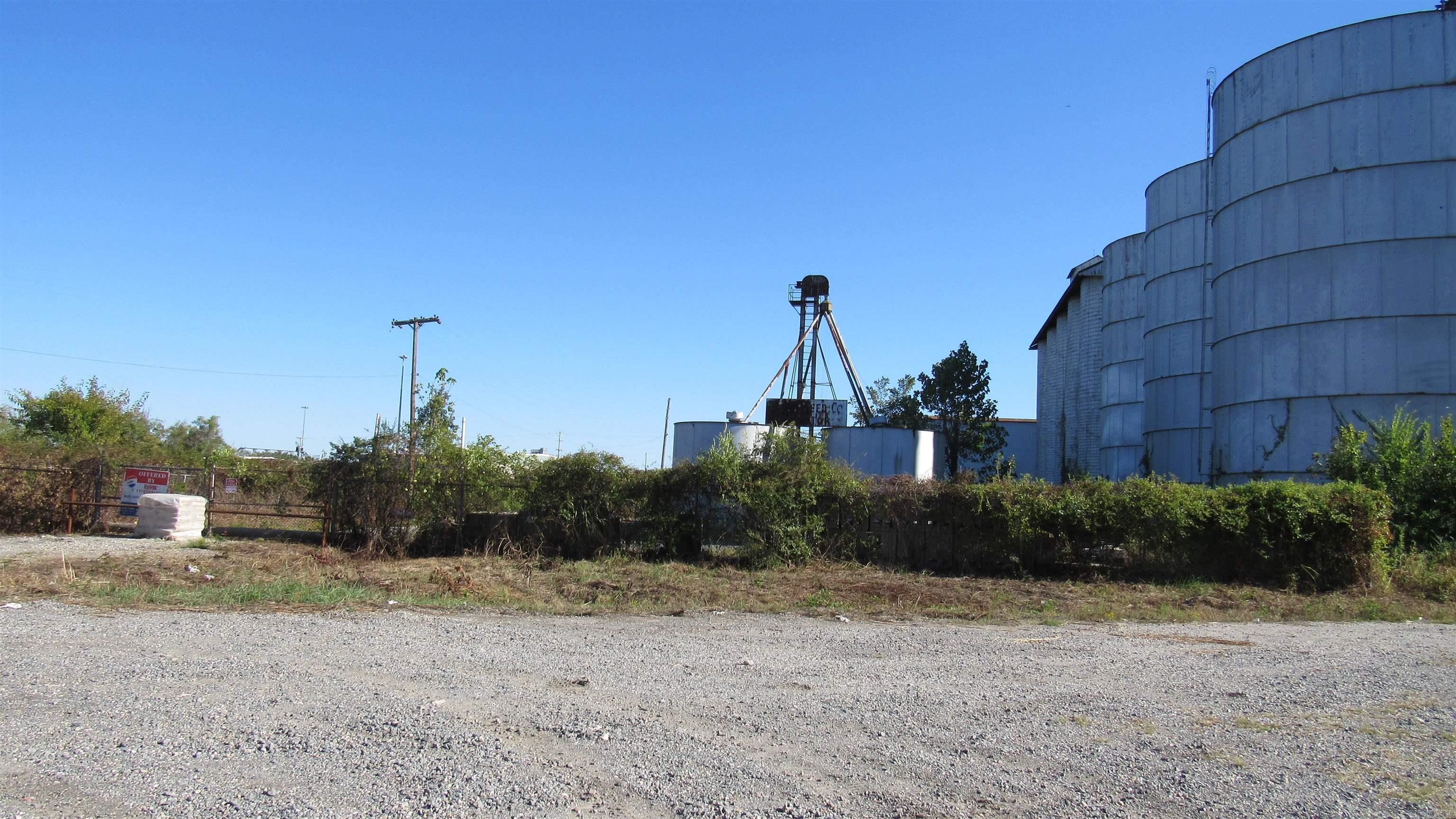 Metes & Bounds - Commercial Sale