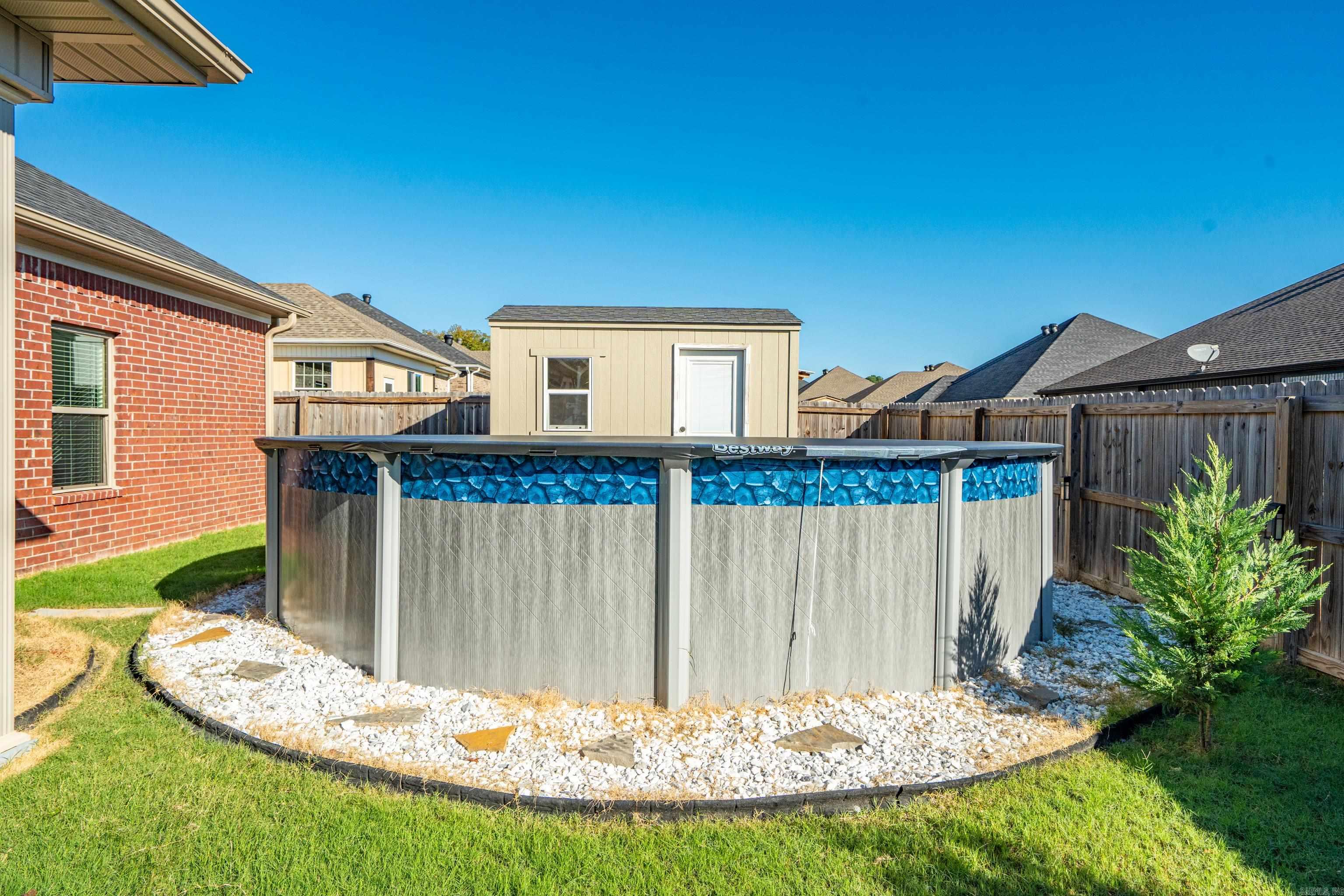 NORTHSHORE RIDGE - Residential